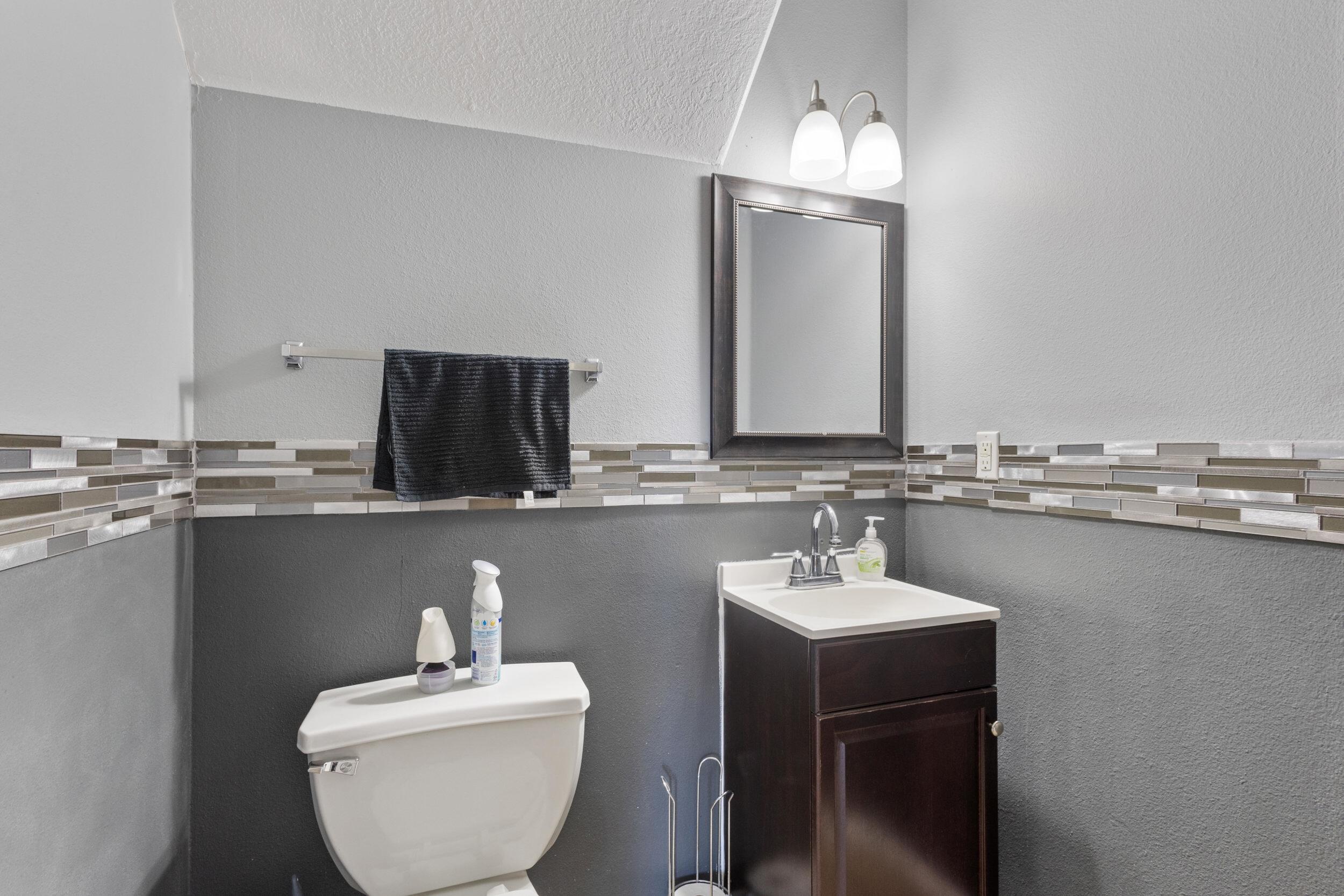 1079 AVENIDA ESPLENDIDA NW