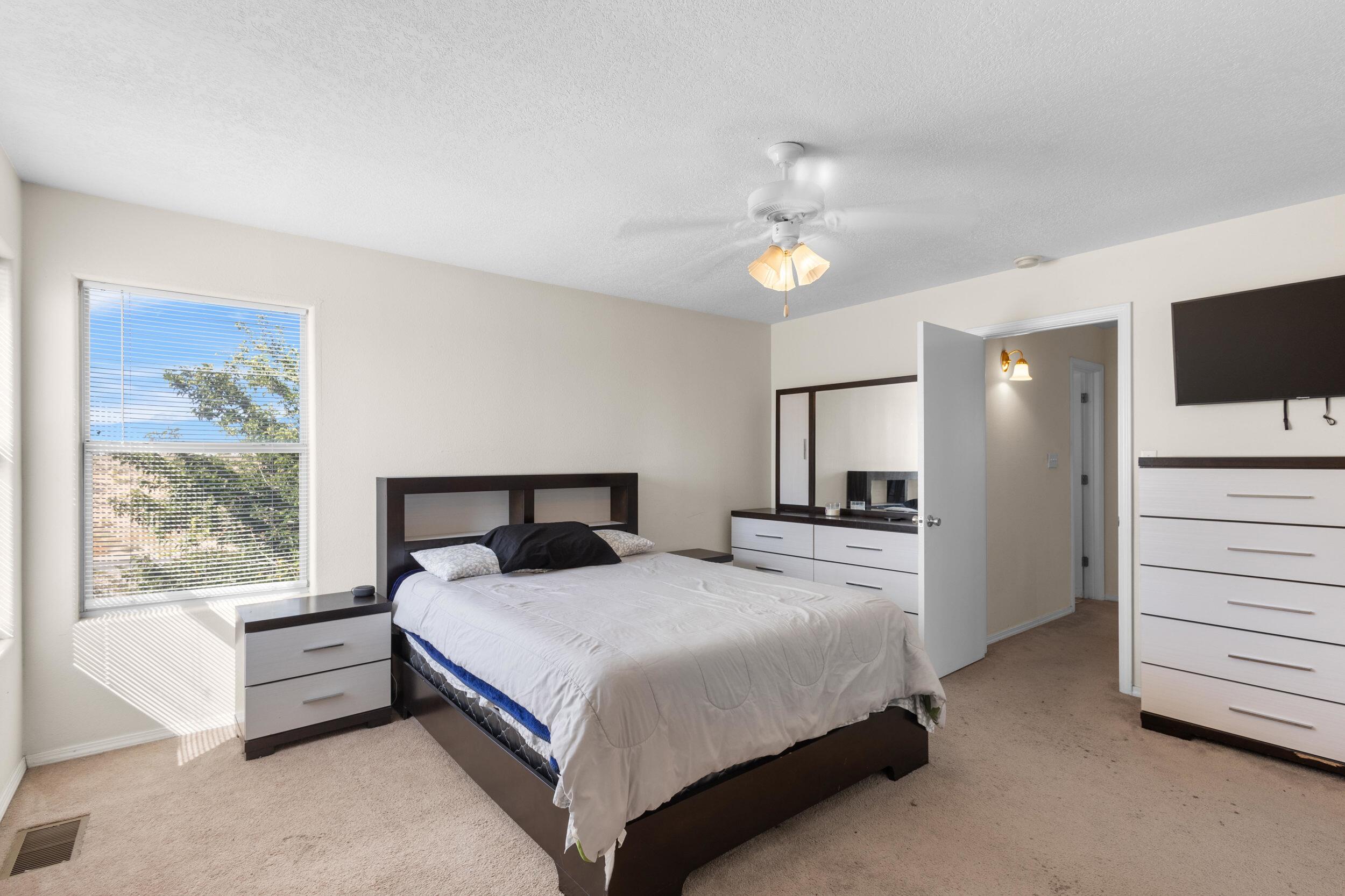 1079 AVENIDA ESPLENDIDA NW