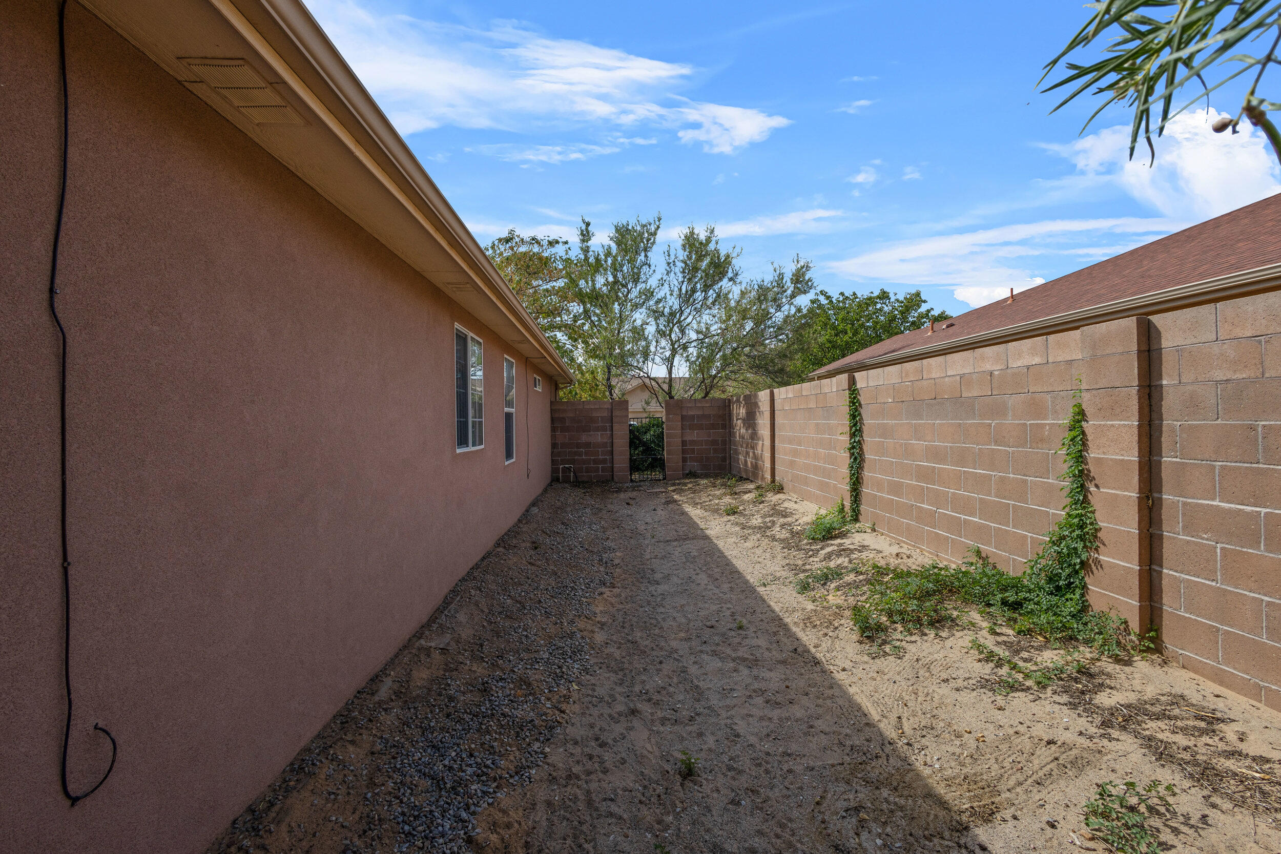 2218 SIDEWINDER Street SW
