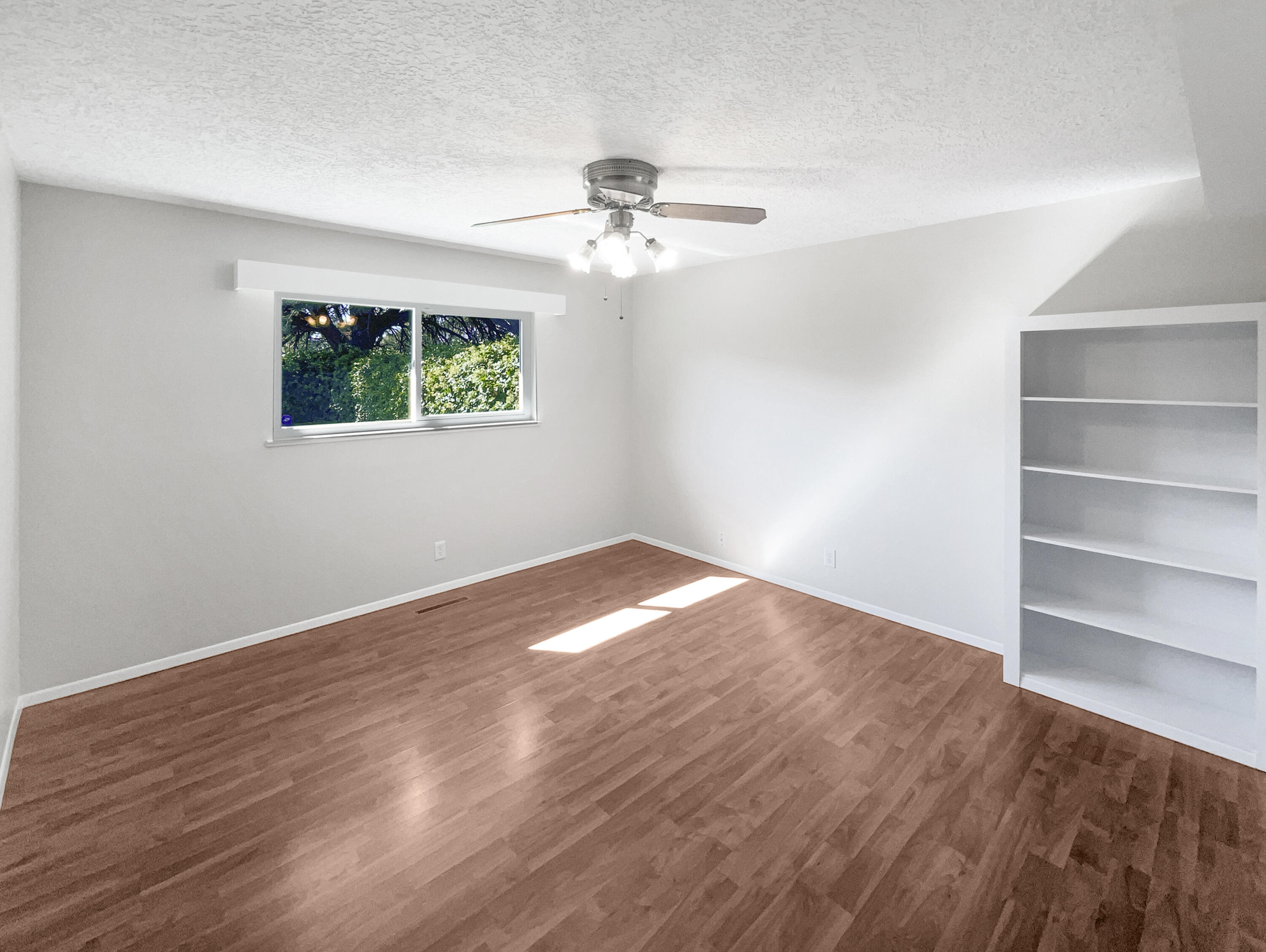 12313 PRINCESS JEANNE Avenue NE