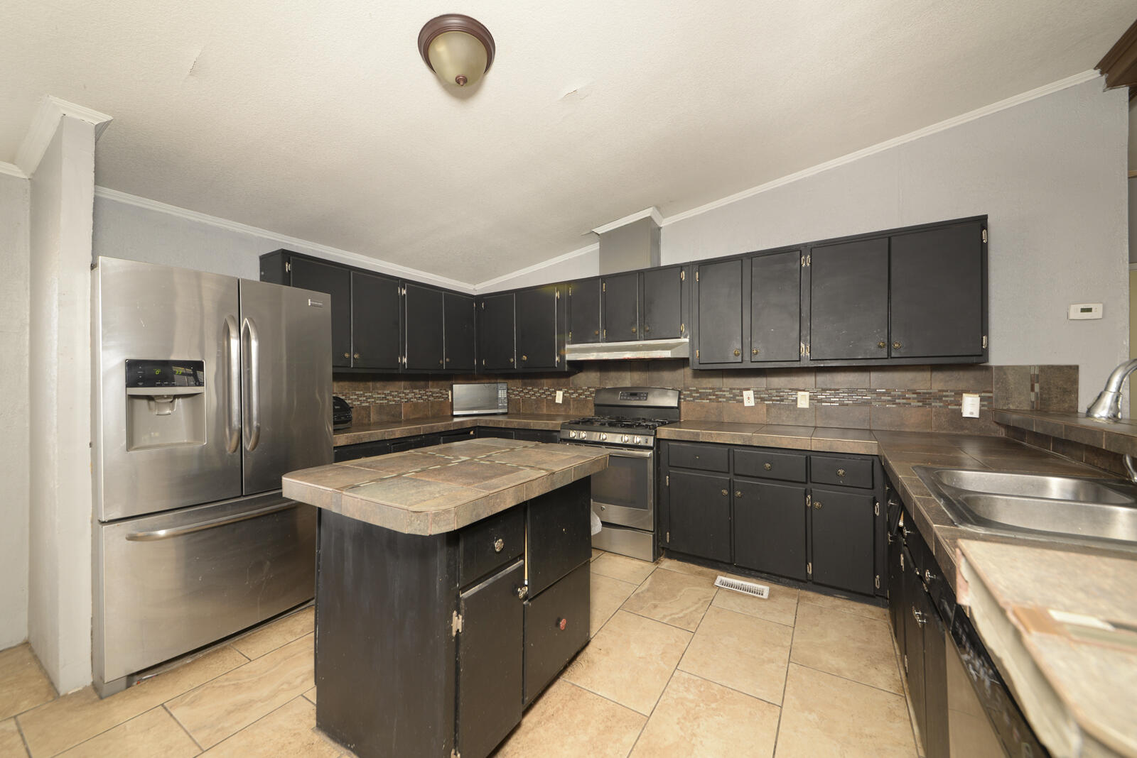1505 GONZALES Road SW