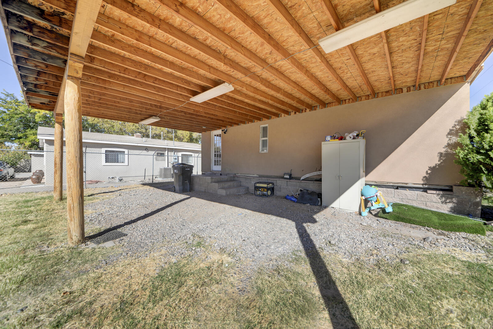 1505 GONZALES Road SW