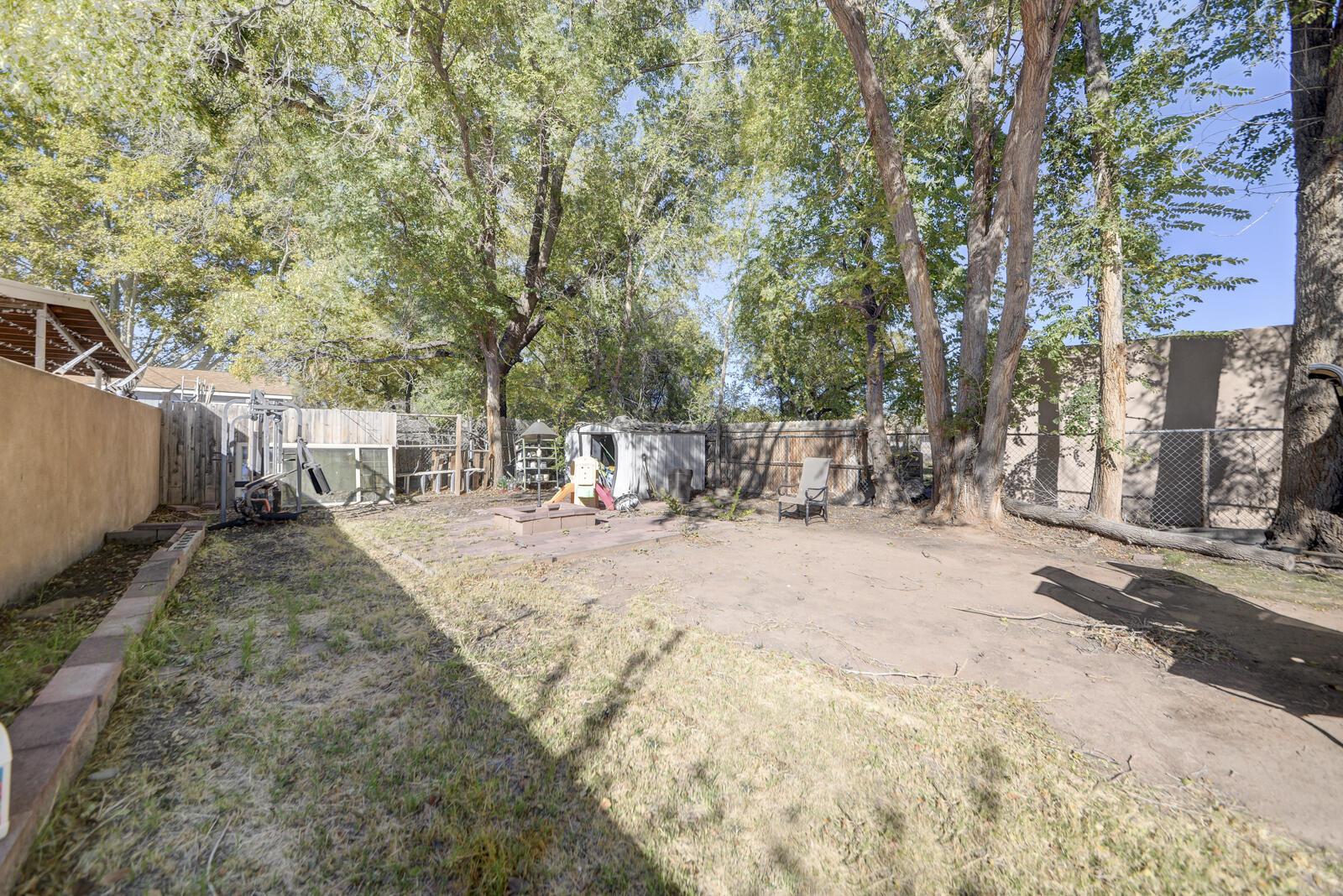 1505 GONZALES Road SW