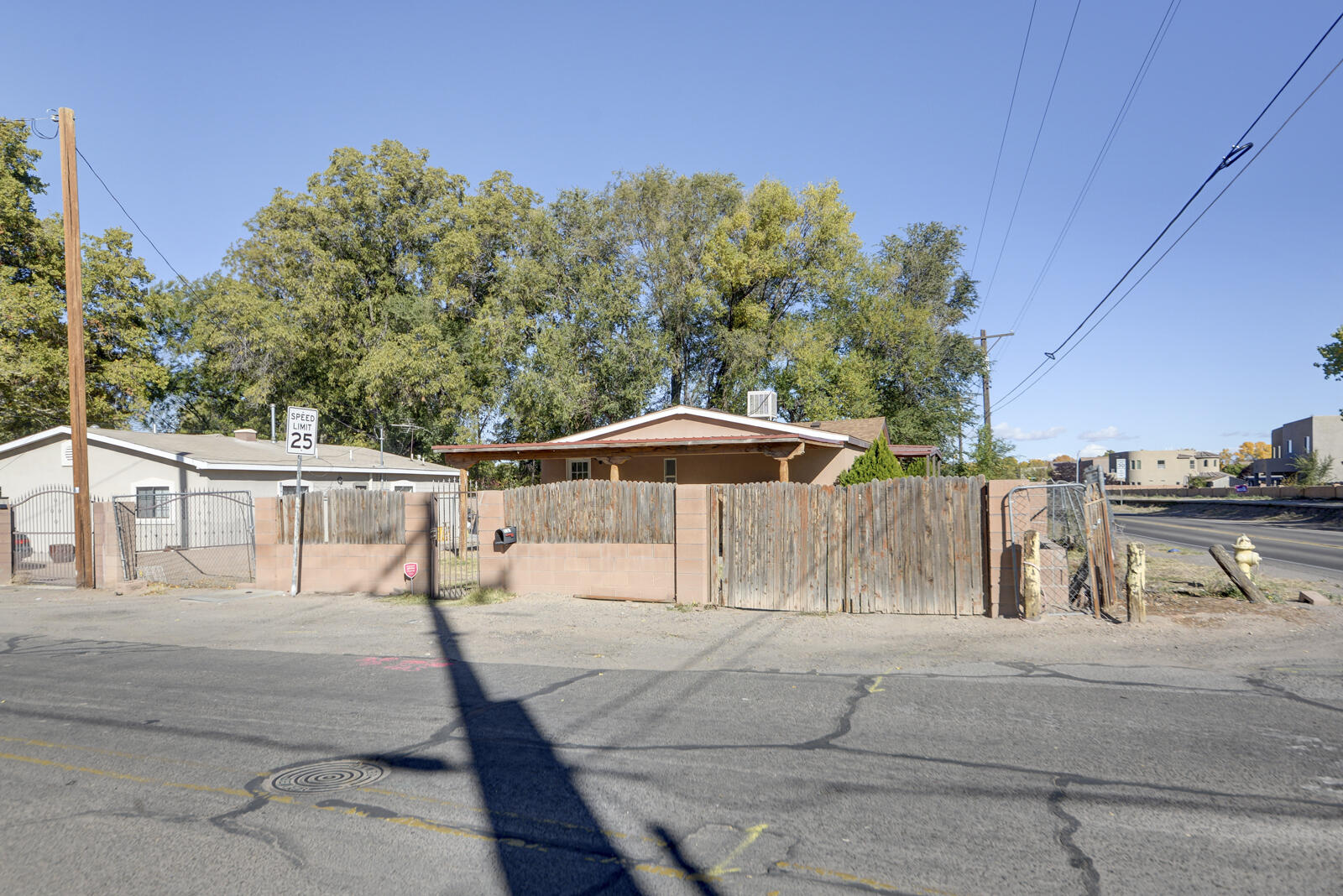 1505 GONZALES Road SW