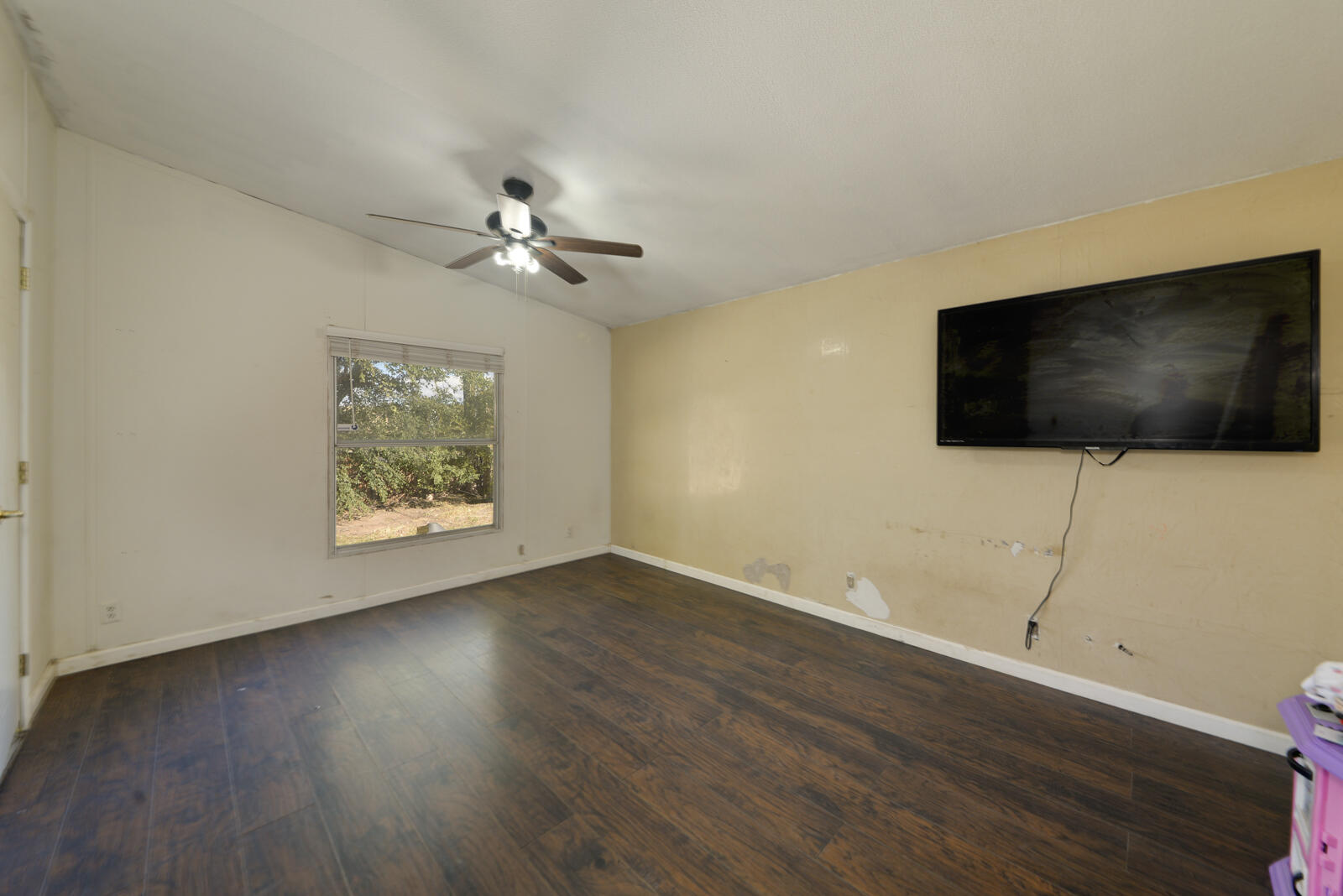 1505 GONZALES Road SW