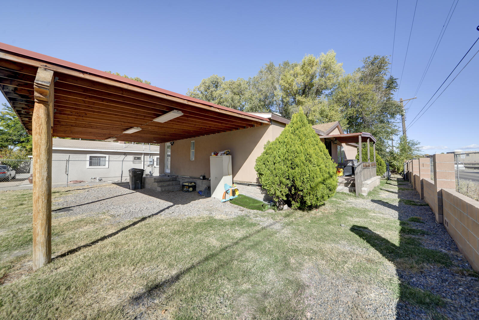 1505 GONZALES Road SW