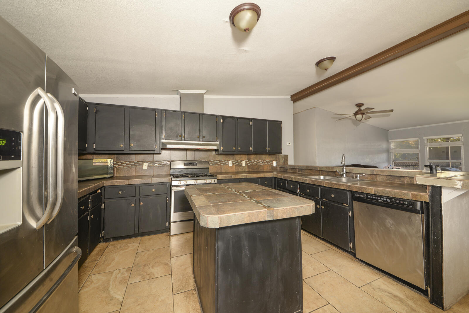 1505 GONZALES Road SW