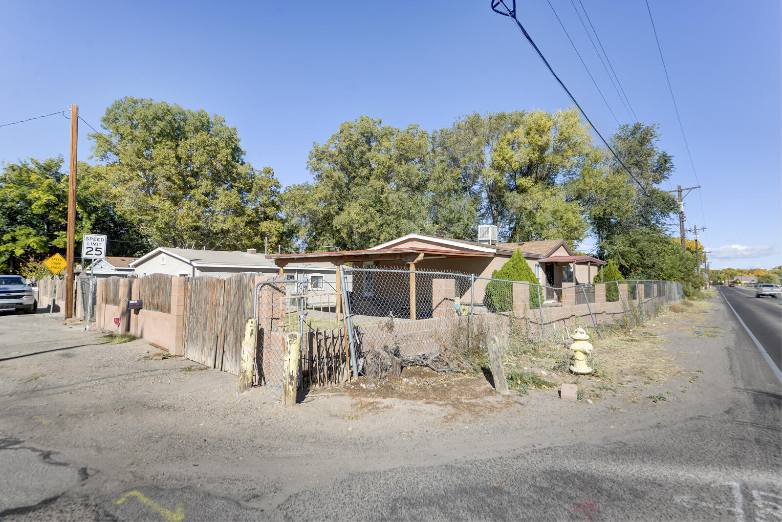 1505 GONZALES Road SW