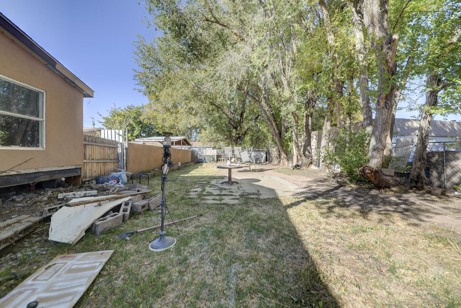 1505 GONZALES Road SW