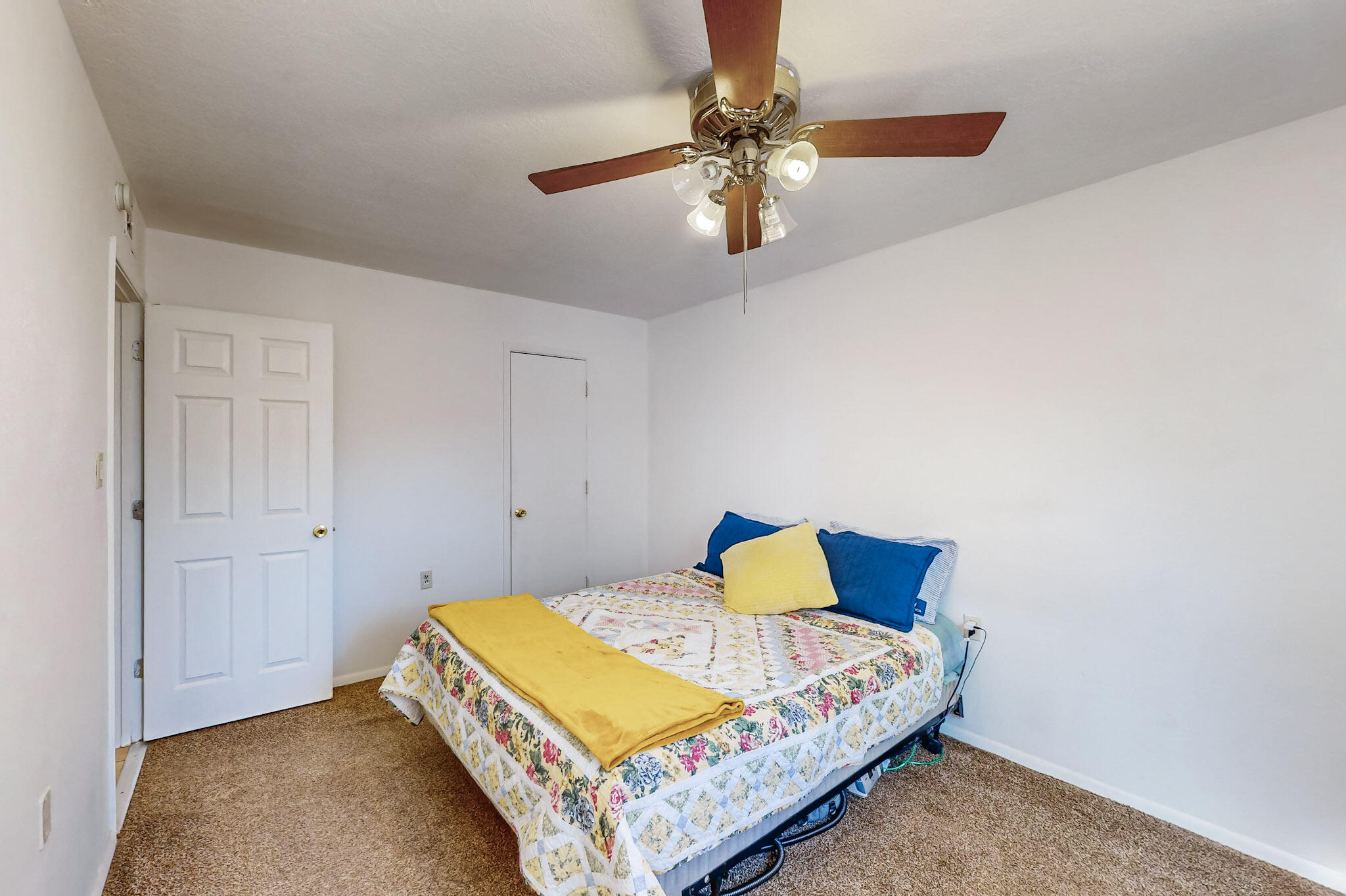 1160 CALLE MESQUITE