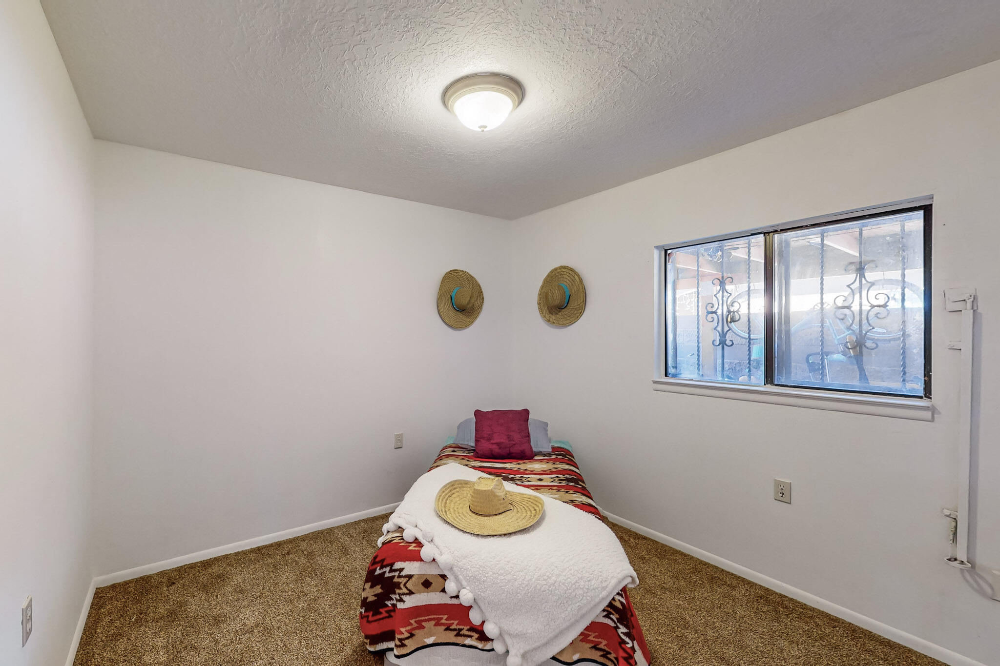 1160 CALLE MESQUITE