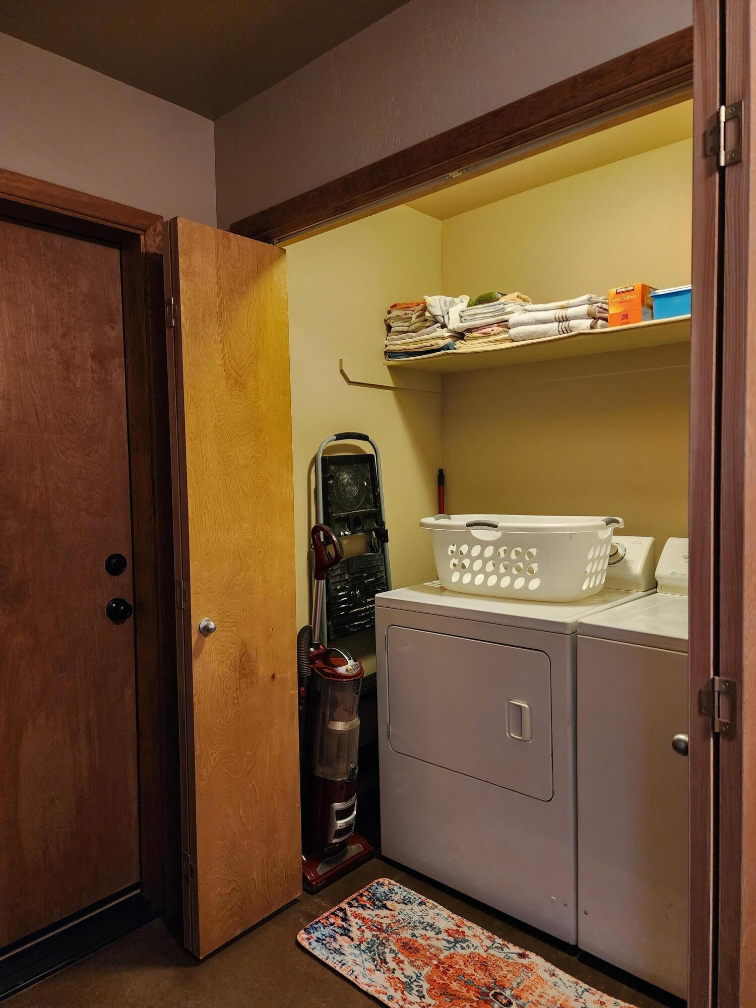 105 QUEBEC Loop
