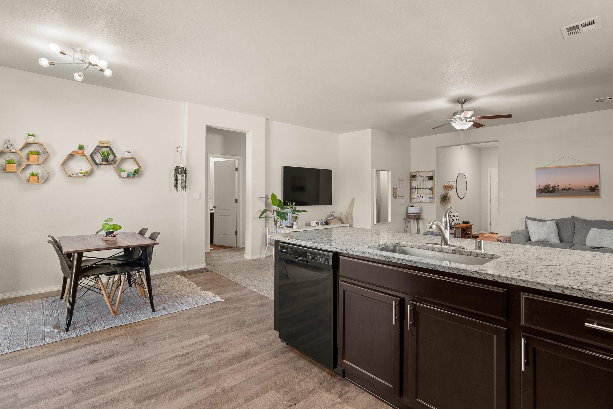 3607 TIMBERLINE Road NE