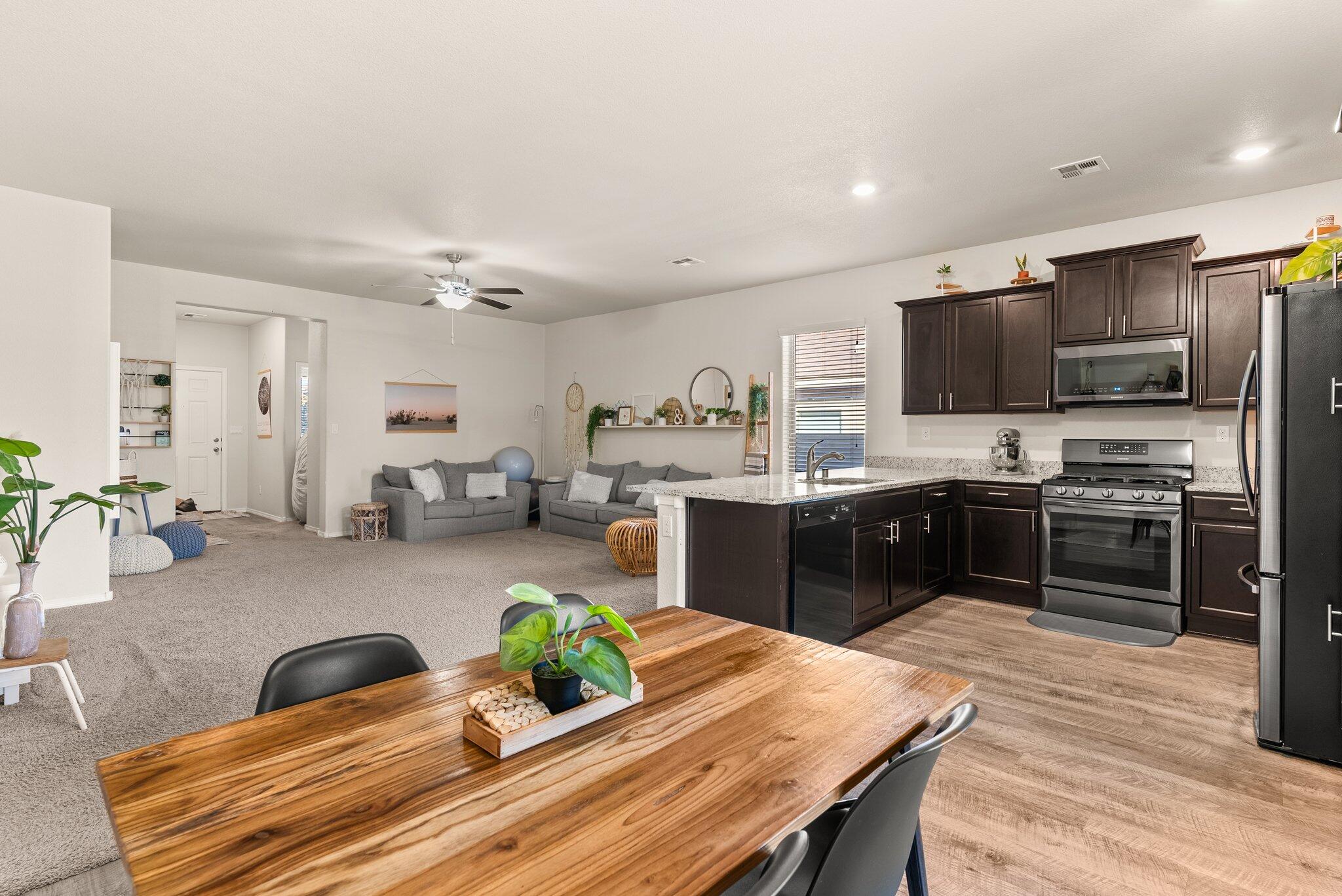 3607 TIMBERLINE Road NE