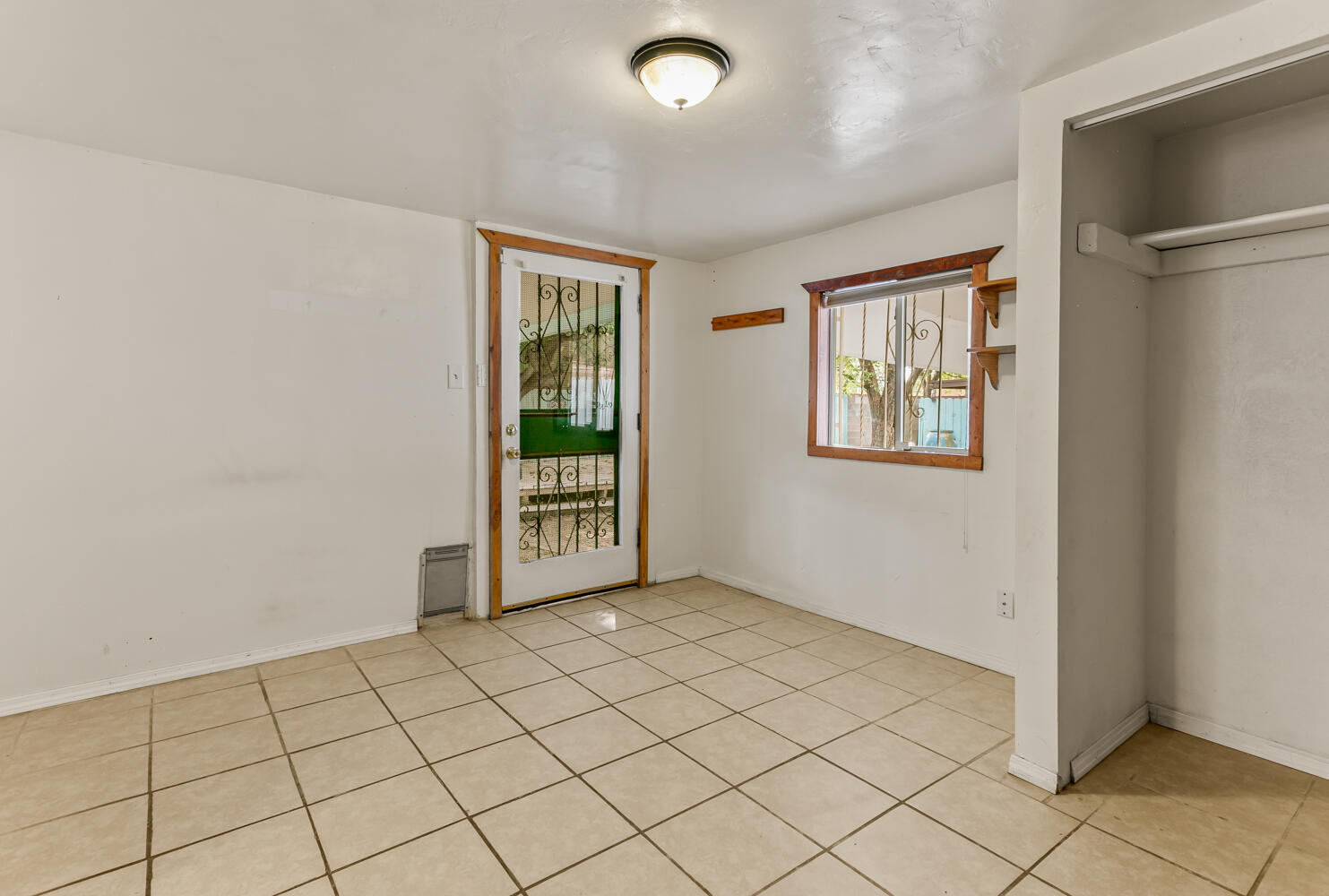 925 7TH Street SW