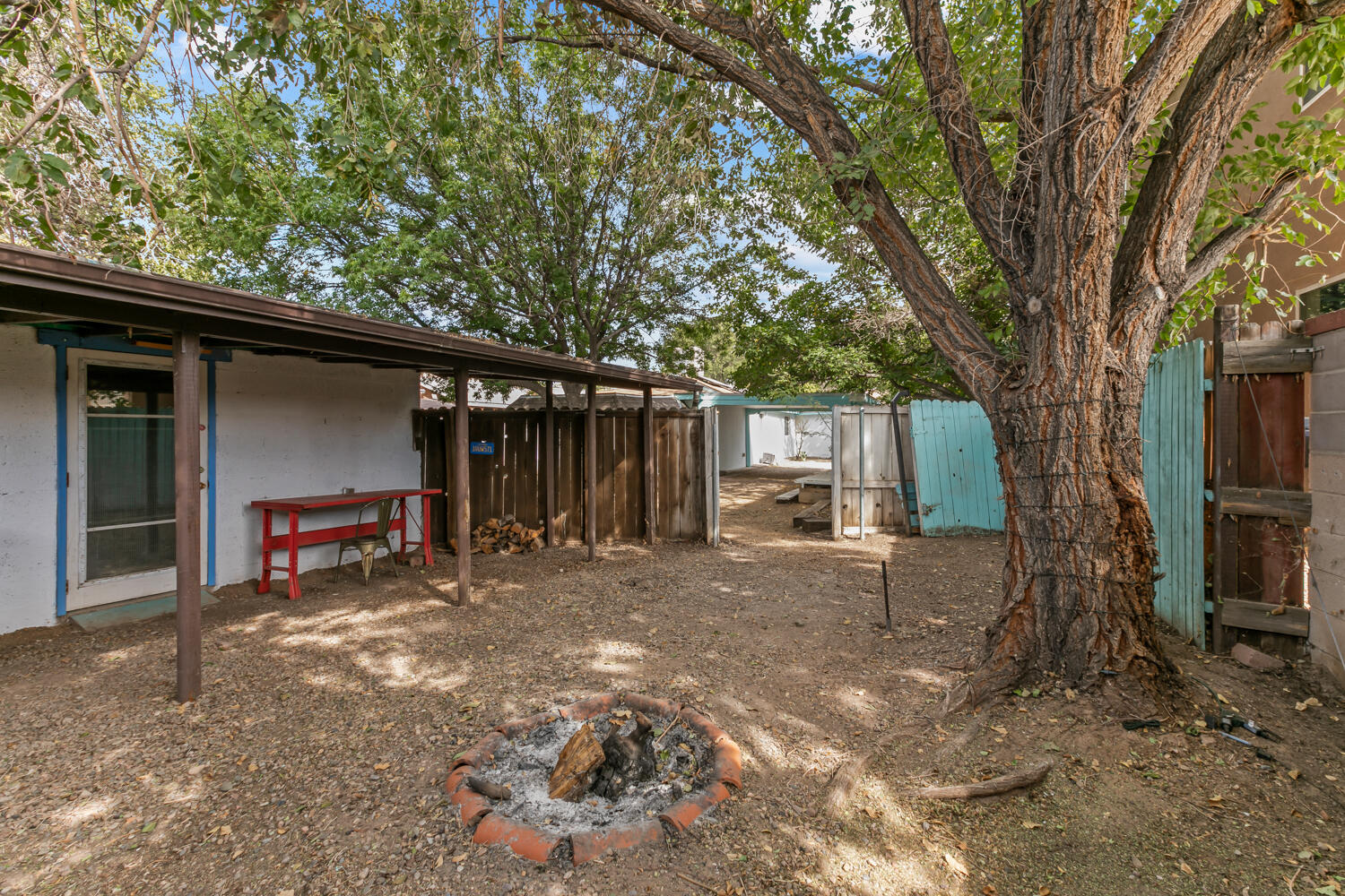 925 7TH Street SW