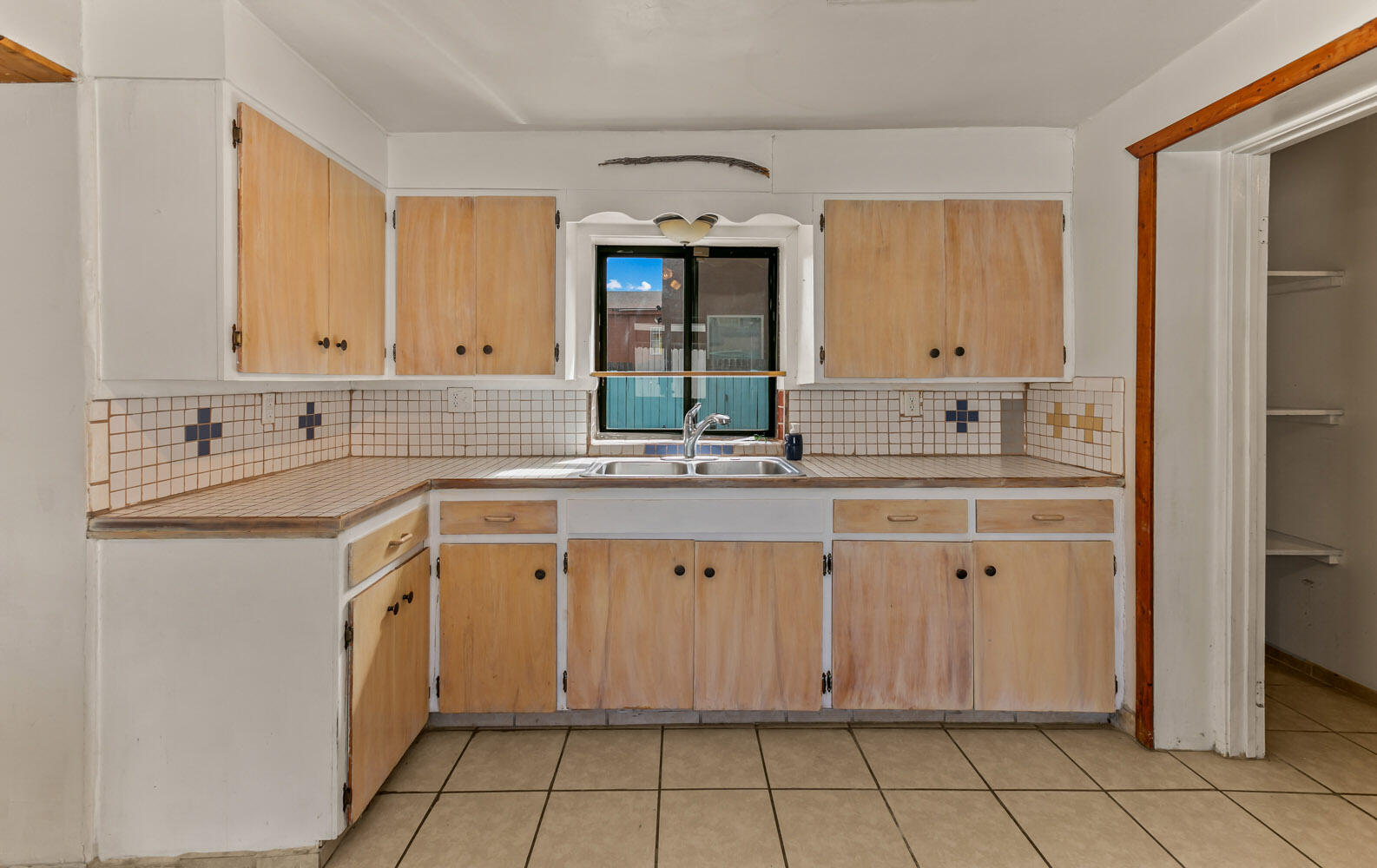 925 7TH Street SW