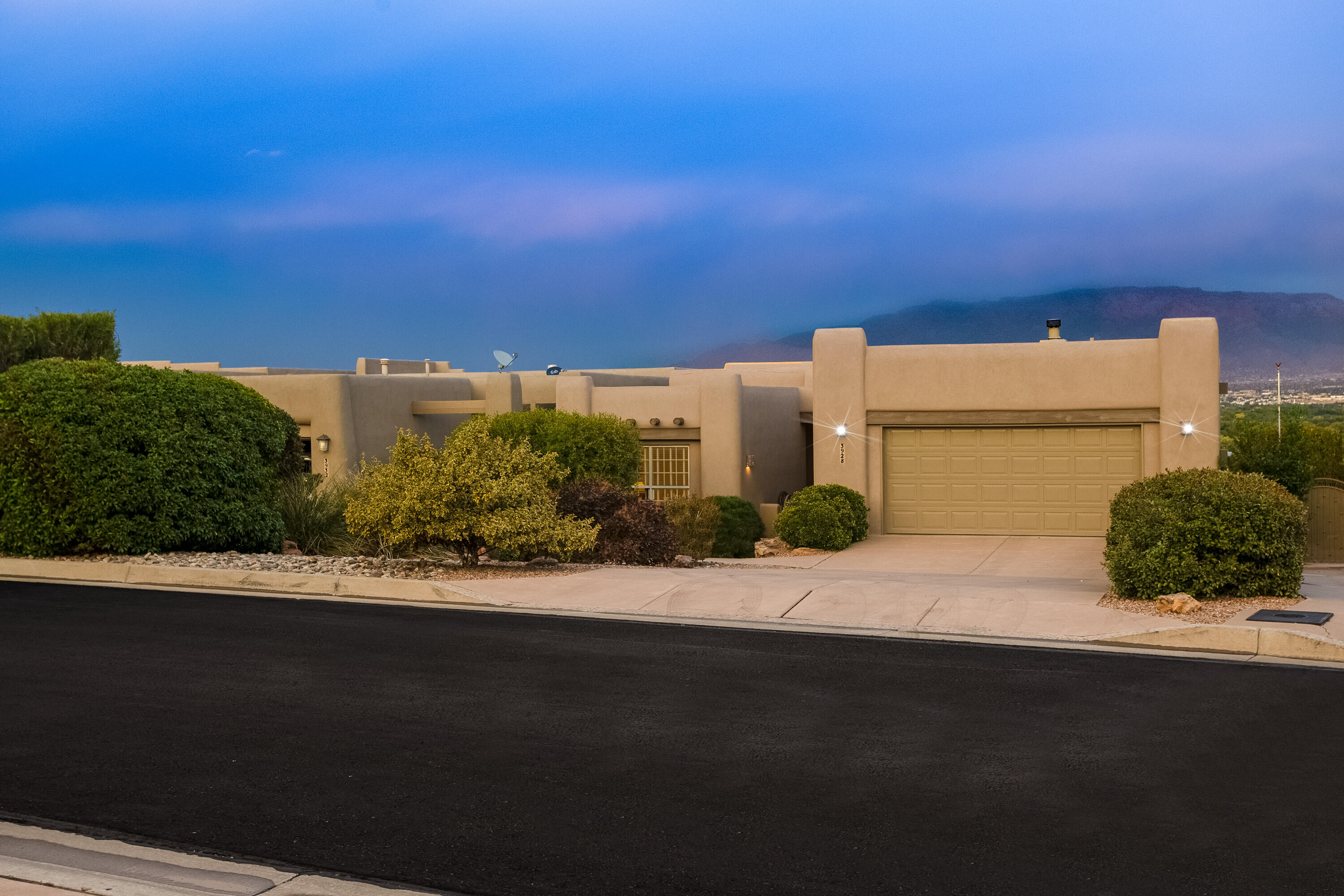 3928 OXBOW VILLAGE Lane NW