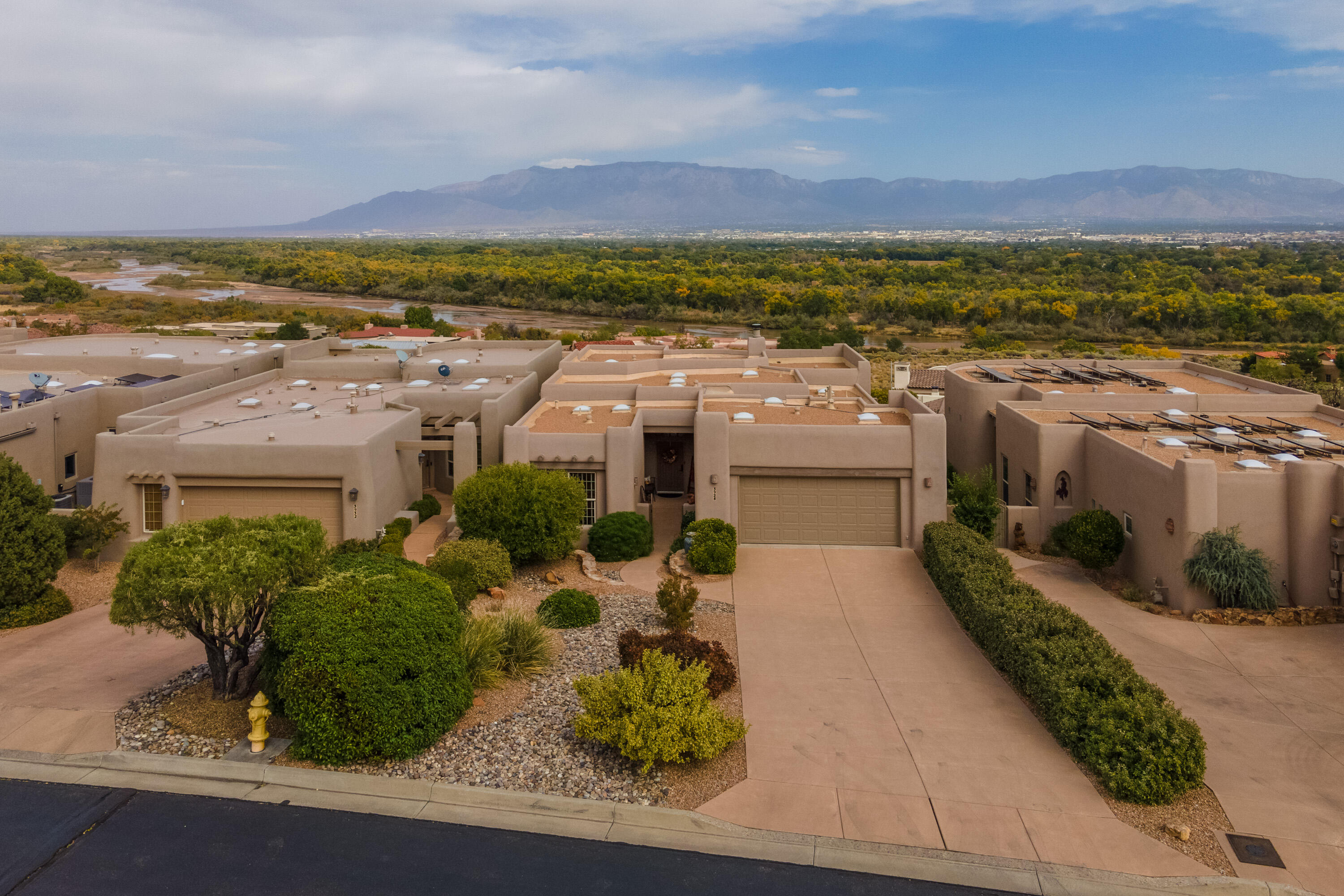 3928 OXBOW VILLAGE Lane NW