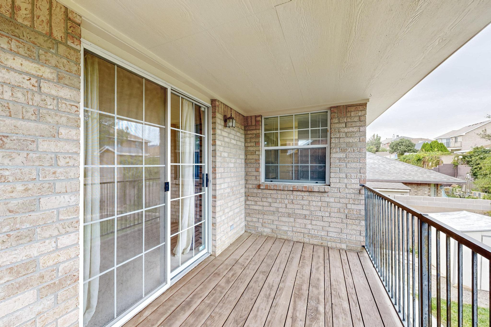 8404 BELLA VISTA Place NW