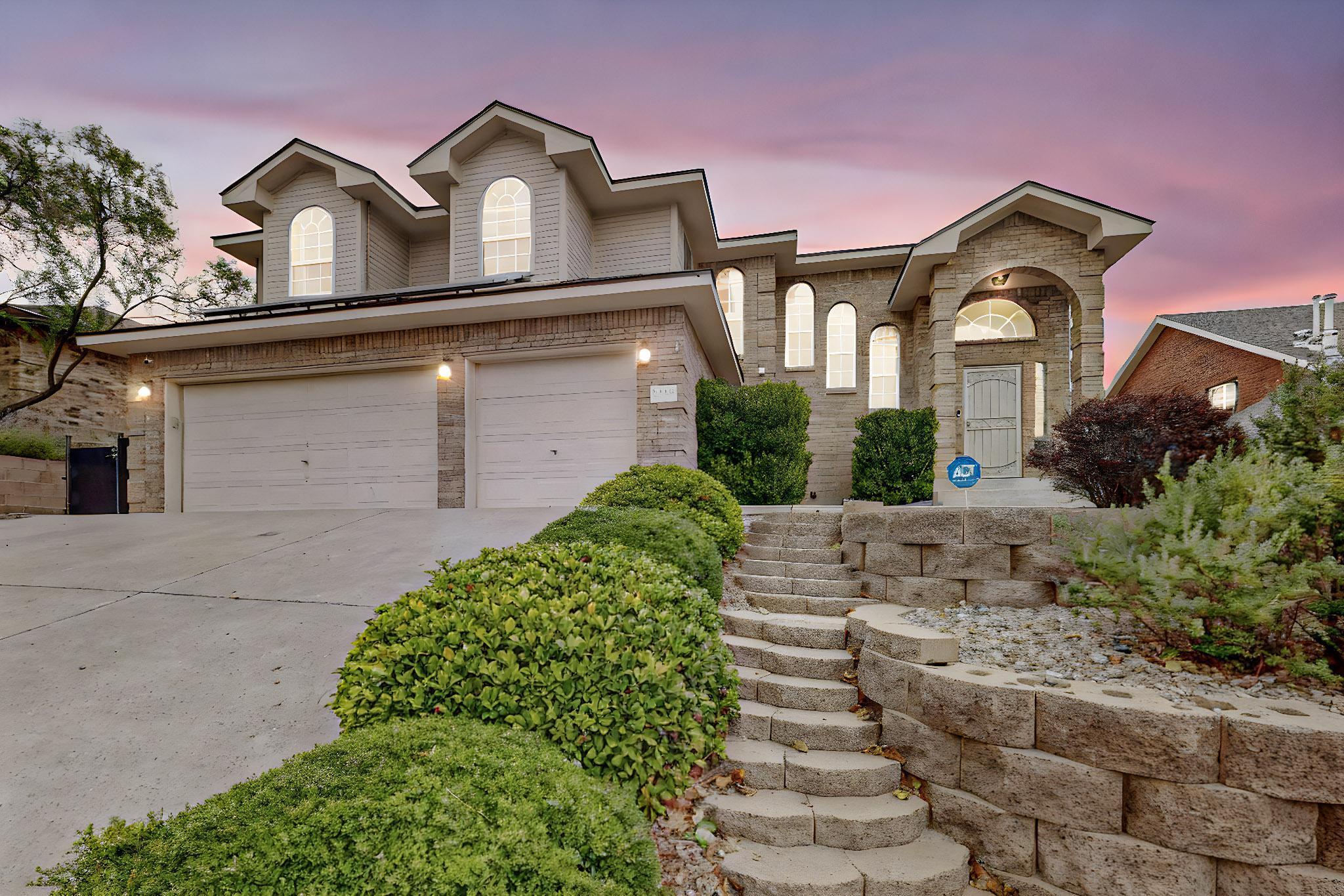 8404 BELLA VISTA Place NW