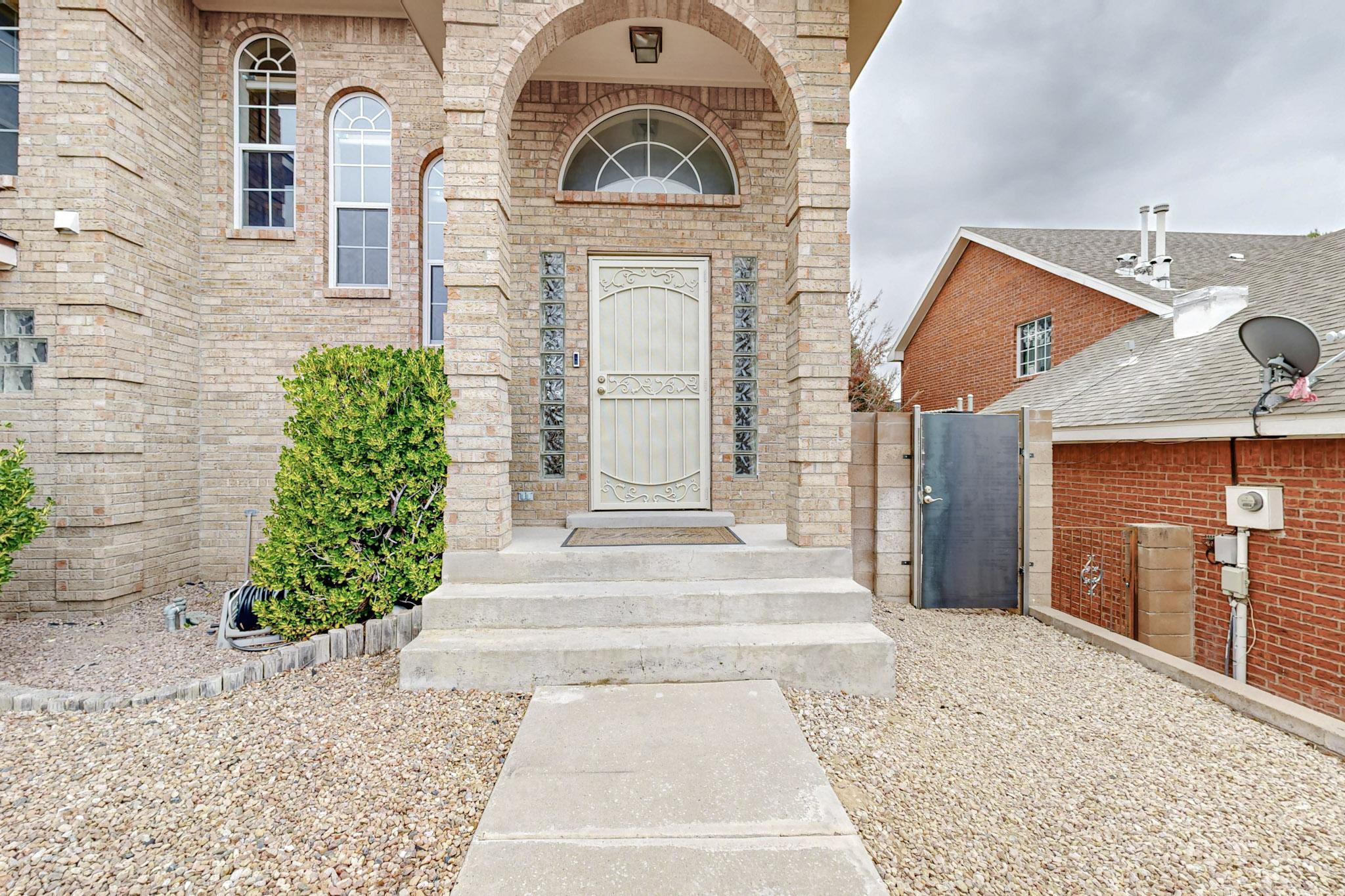 8404 BELLA VISTA Place NW