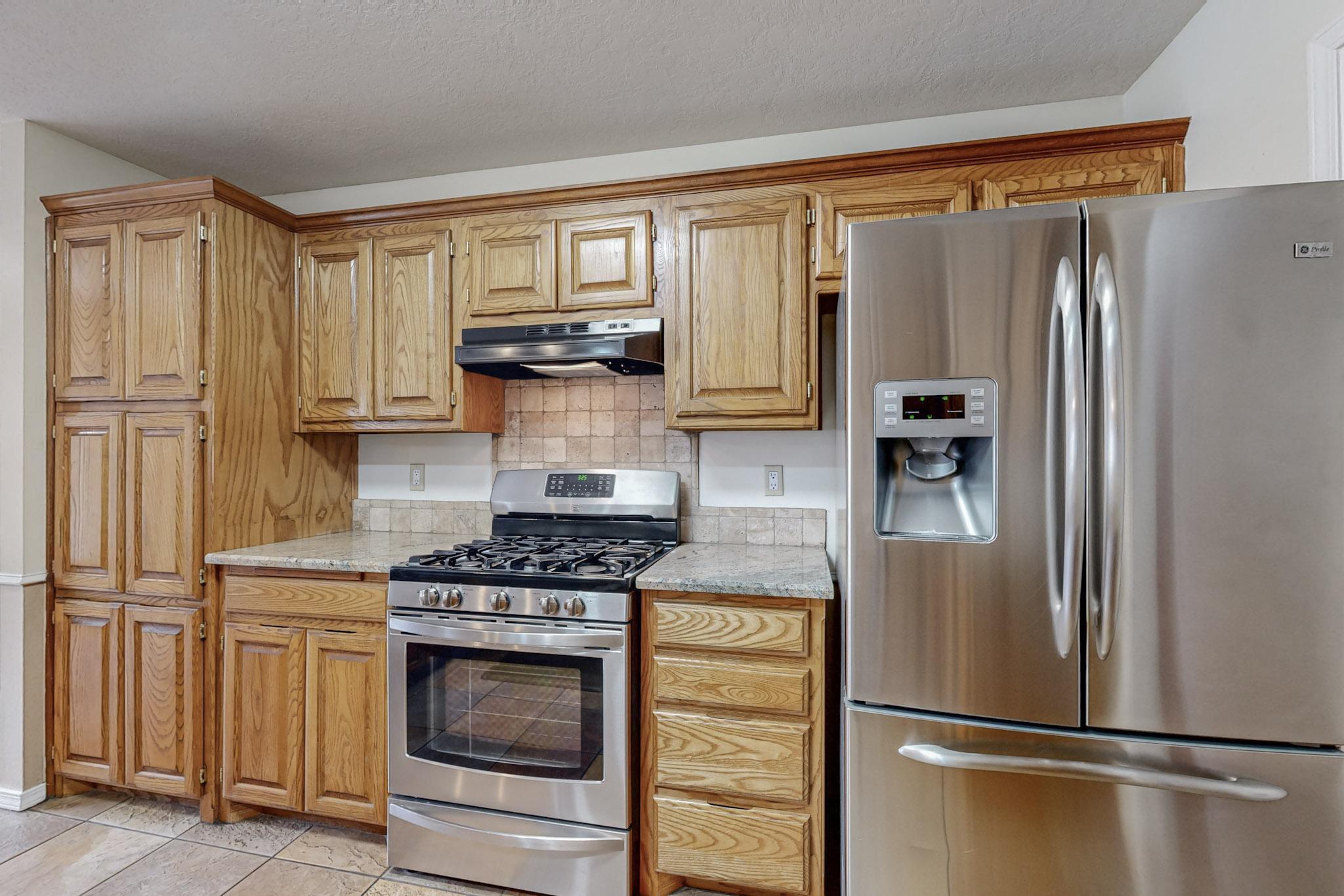 8404 BELLA VISTA Place NW