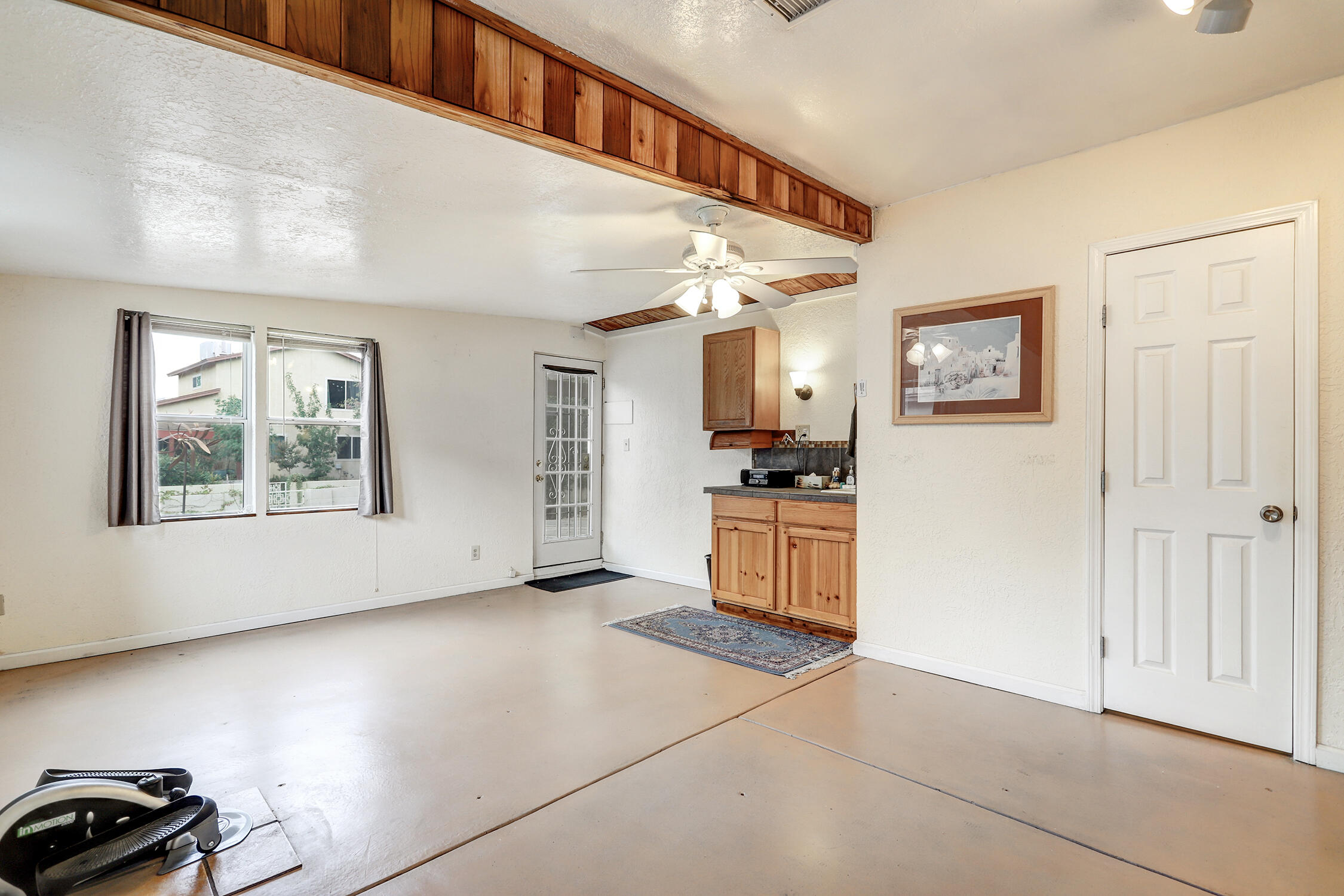 10733 TOWNE PARK Drive NE