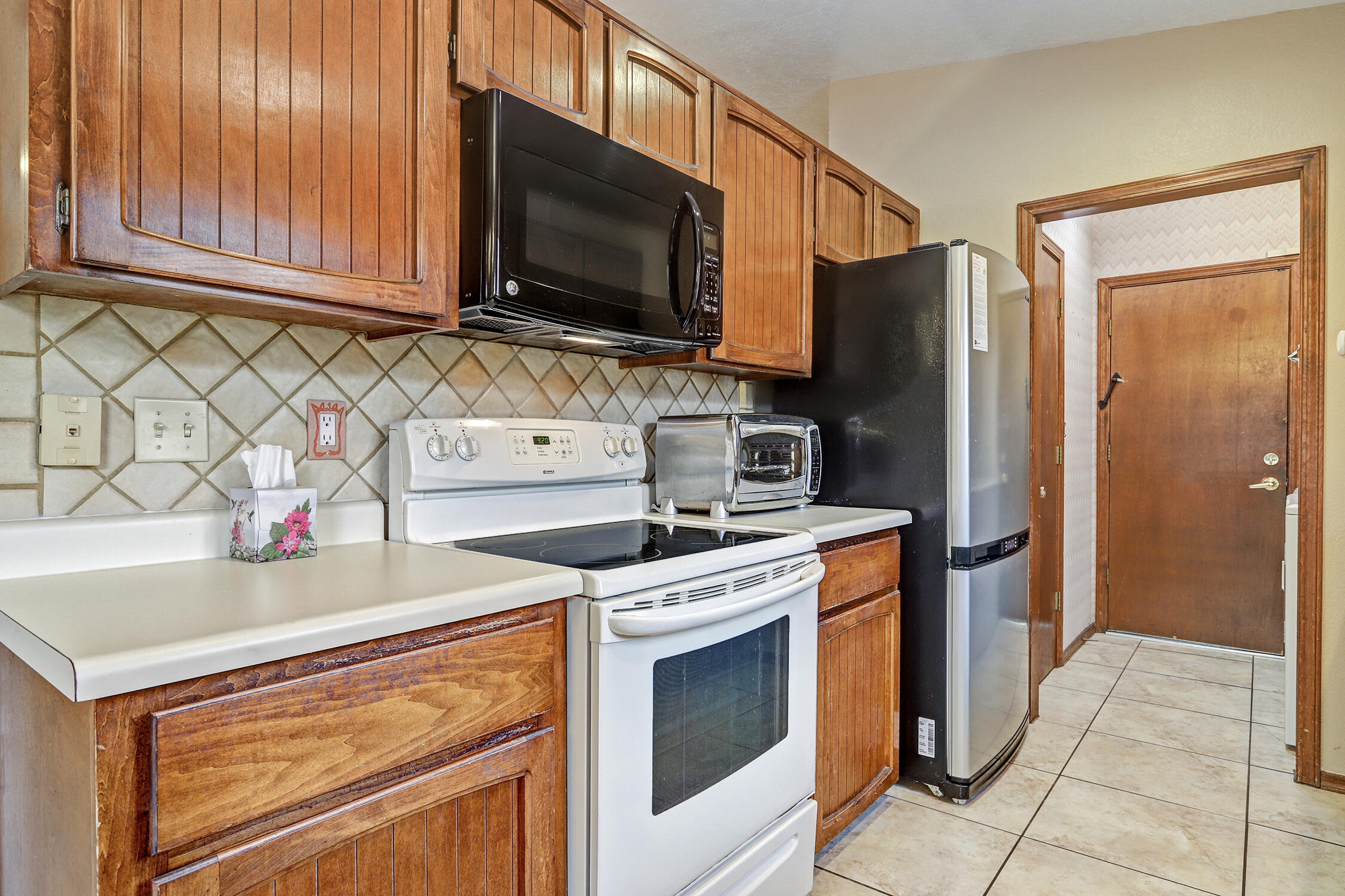 10733 TOWNE PARK Drive NE