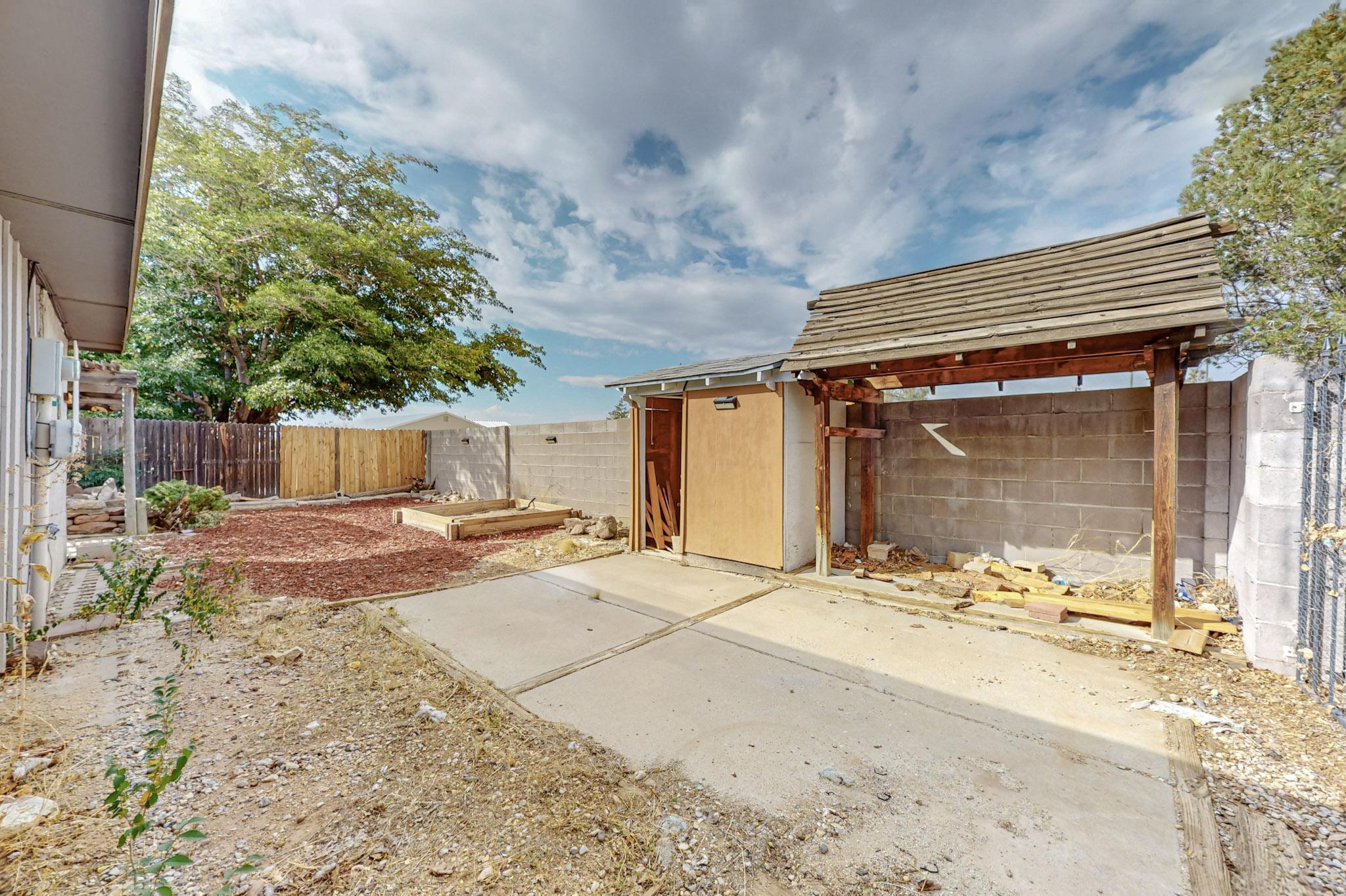 13009 ROMA Avenue NE