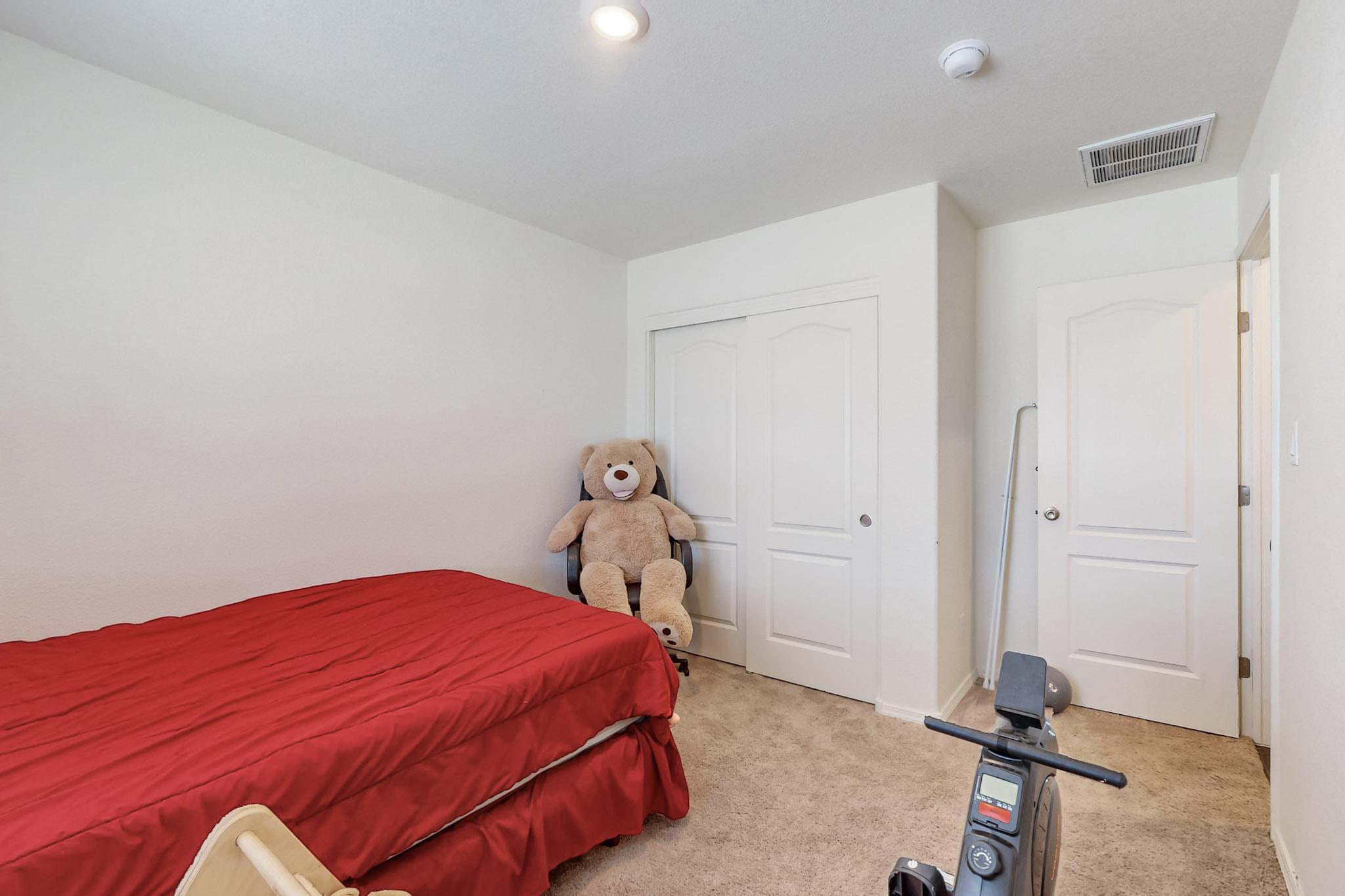 2403 CALLE DEL LOS CLAVELES