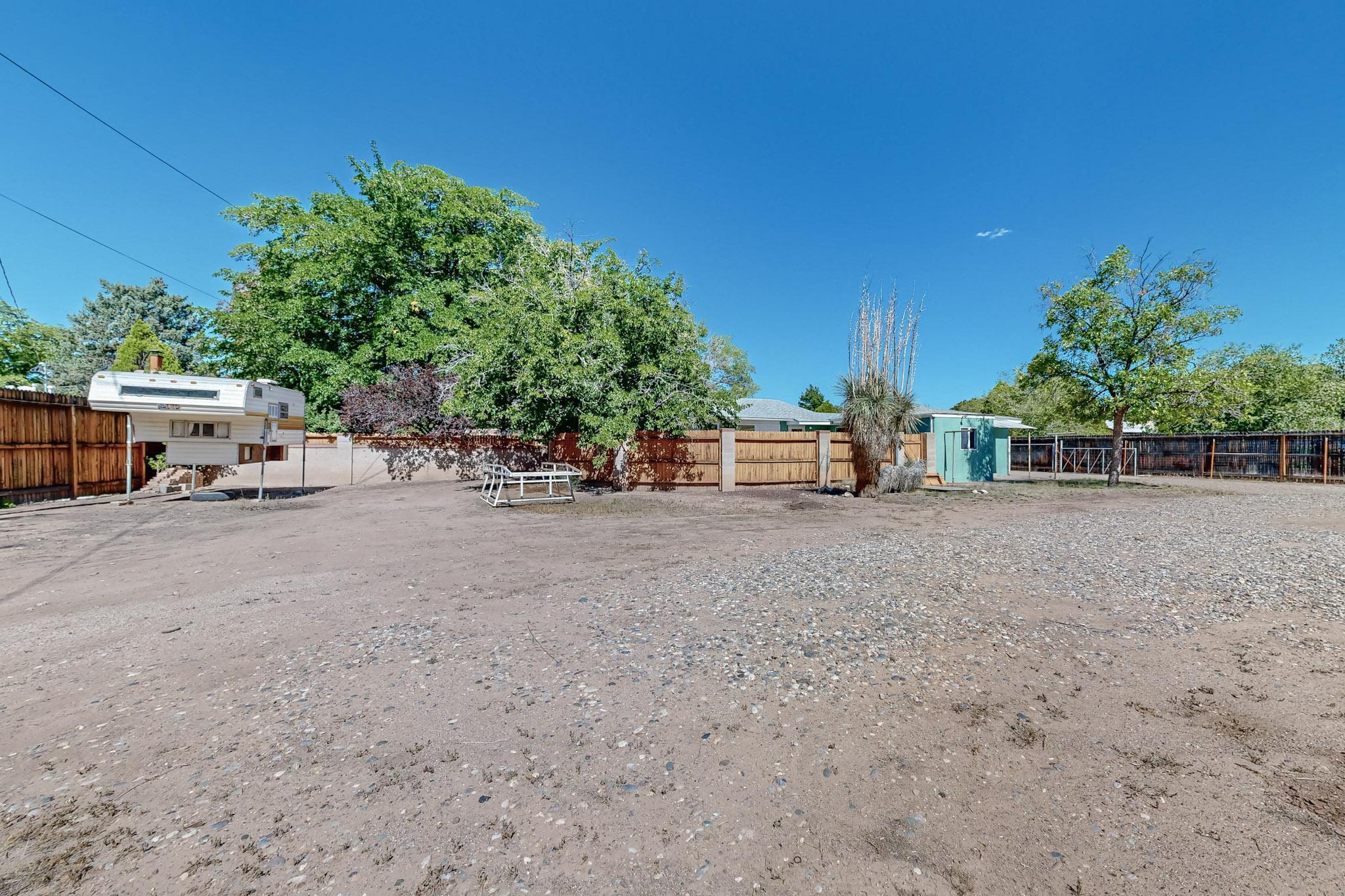 1834 CALLE LOS VECINOS NW