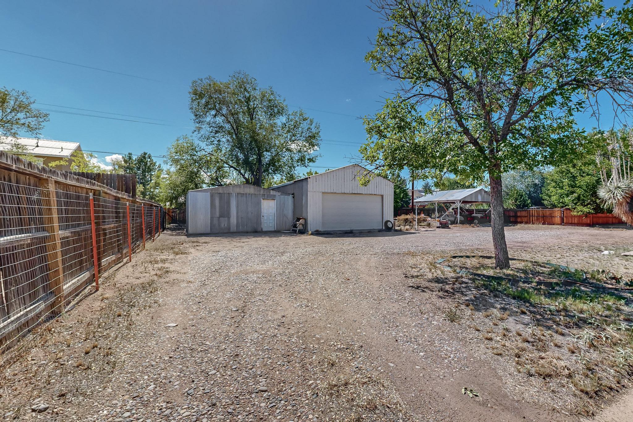 1834 CALLE LOS VECINOS NW