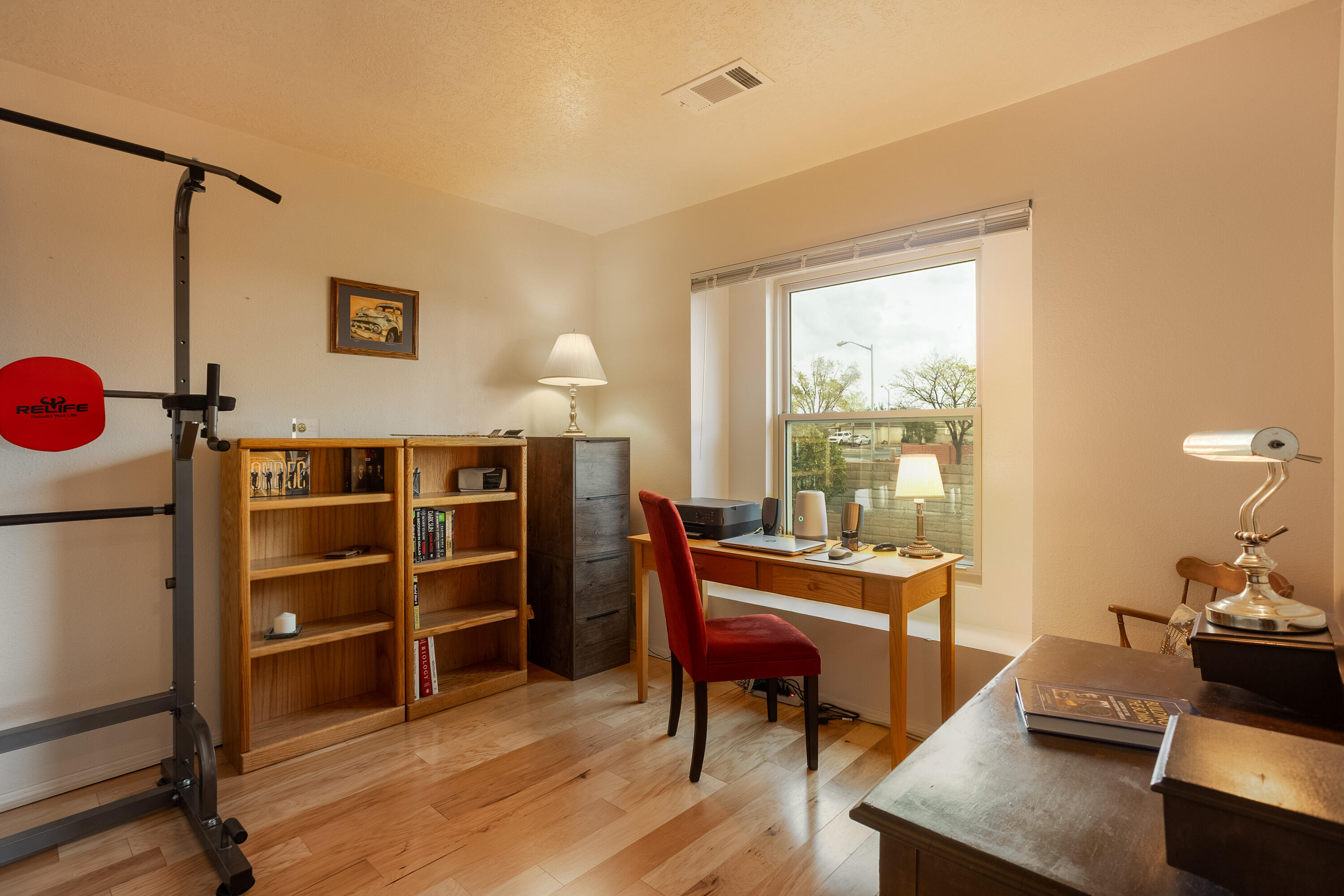 1601 Skyview Circle NE