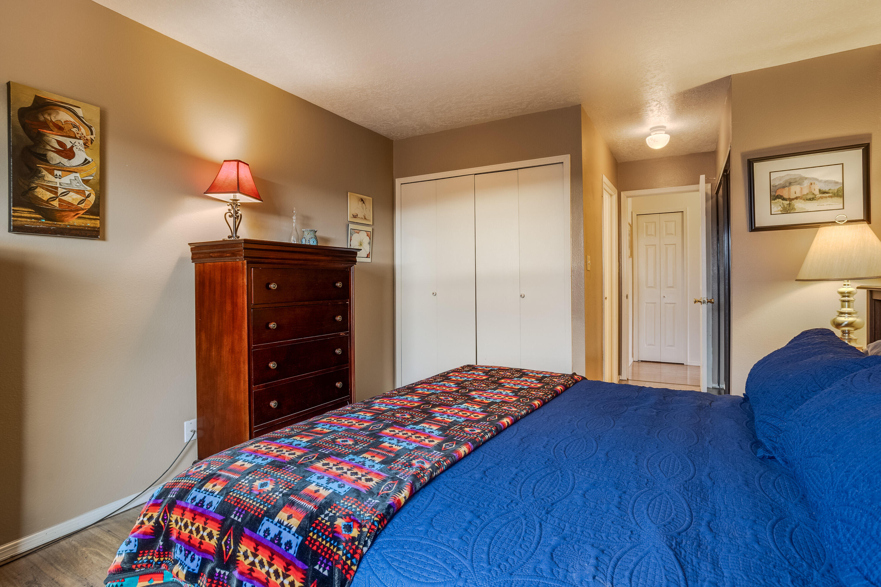 1601 Skyview Circle NE