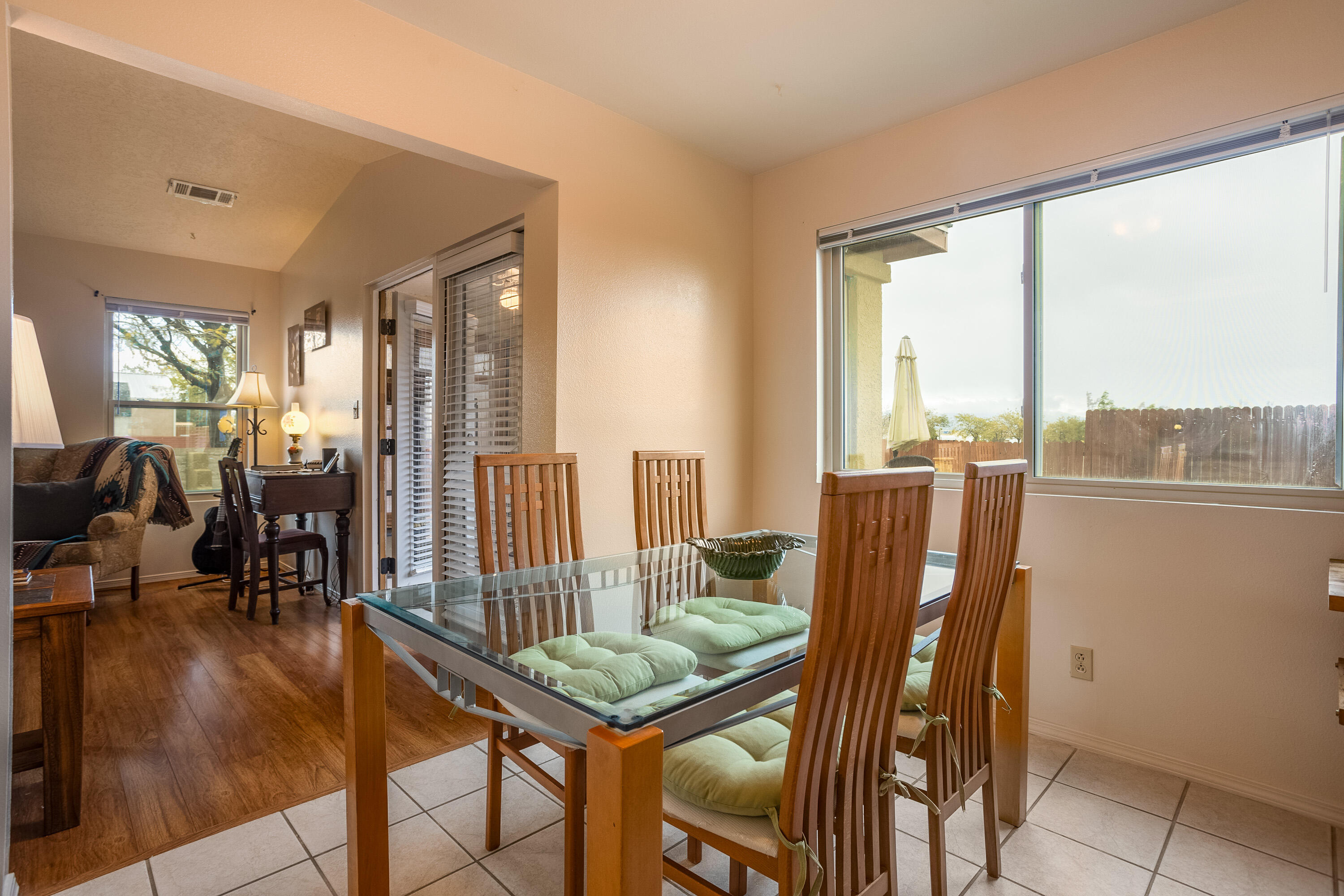 1601 Skyview Circle NE