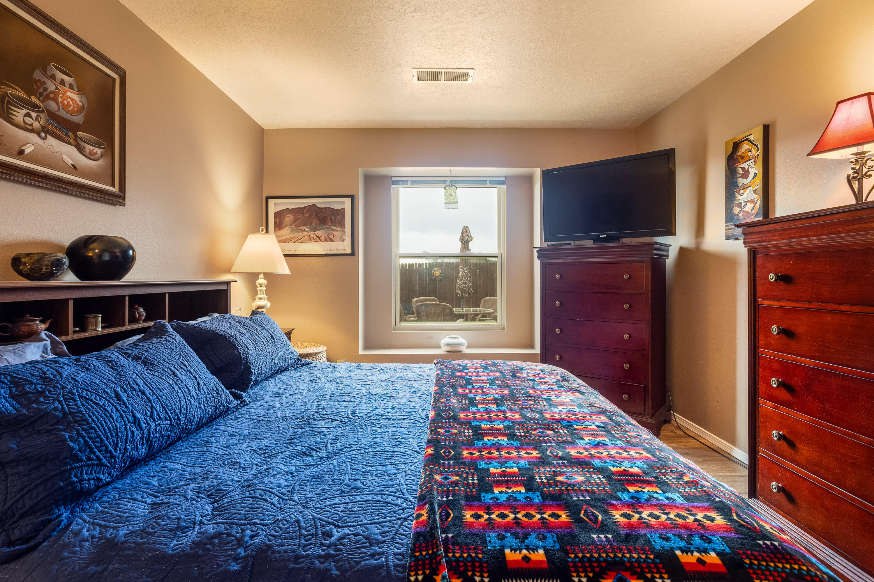 1601 Skyview Circle NE