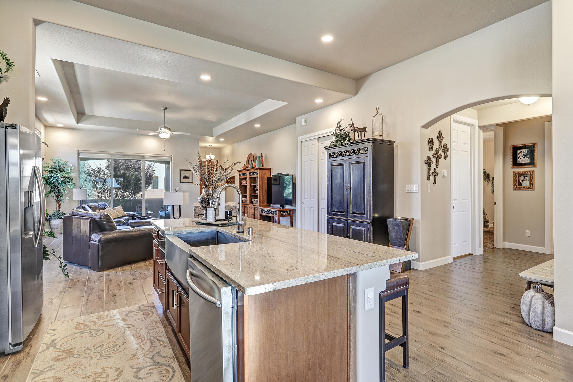 7212 VALLE JARDIN Lane NW