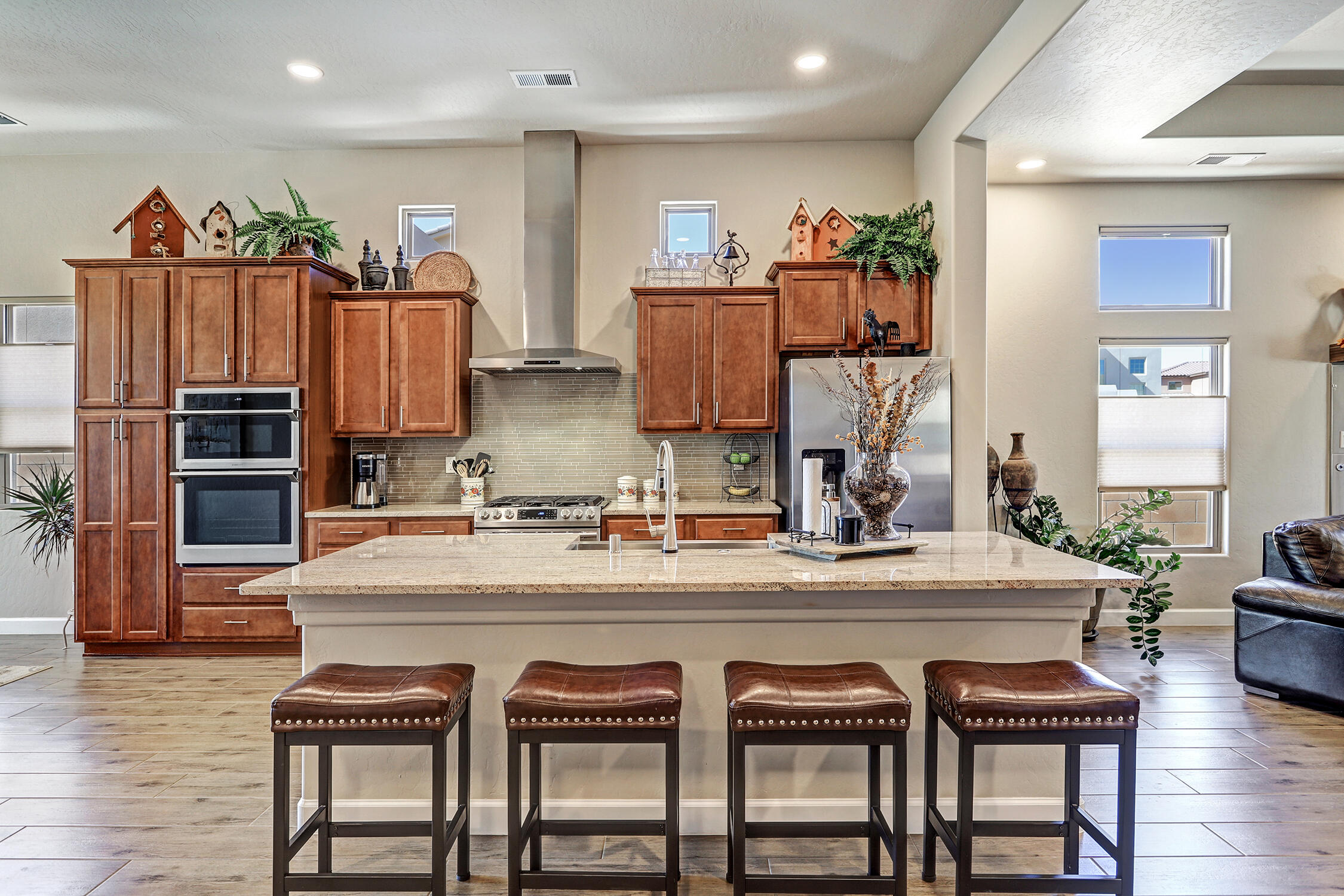 7212 VALLE JARDIN Lane NW