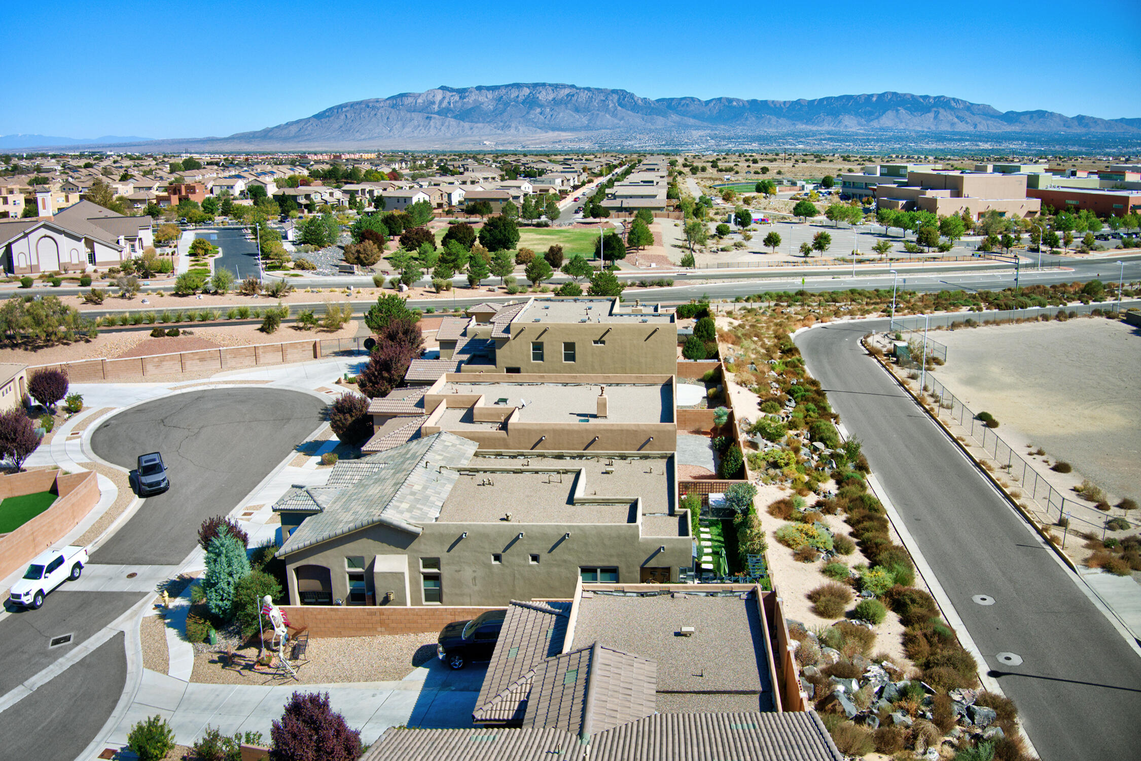 7212 VALLE JARDIN Lane NW