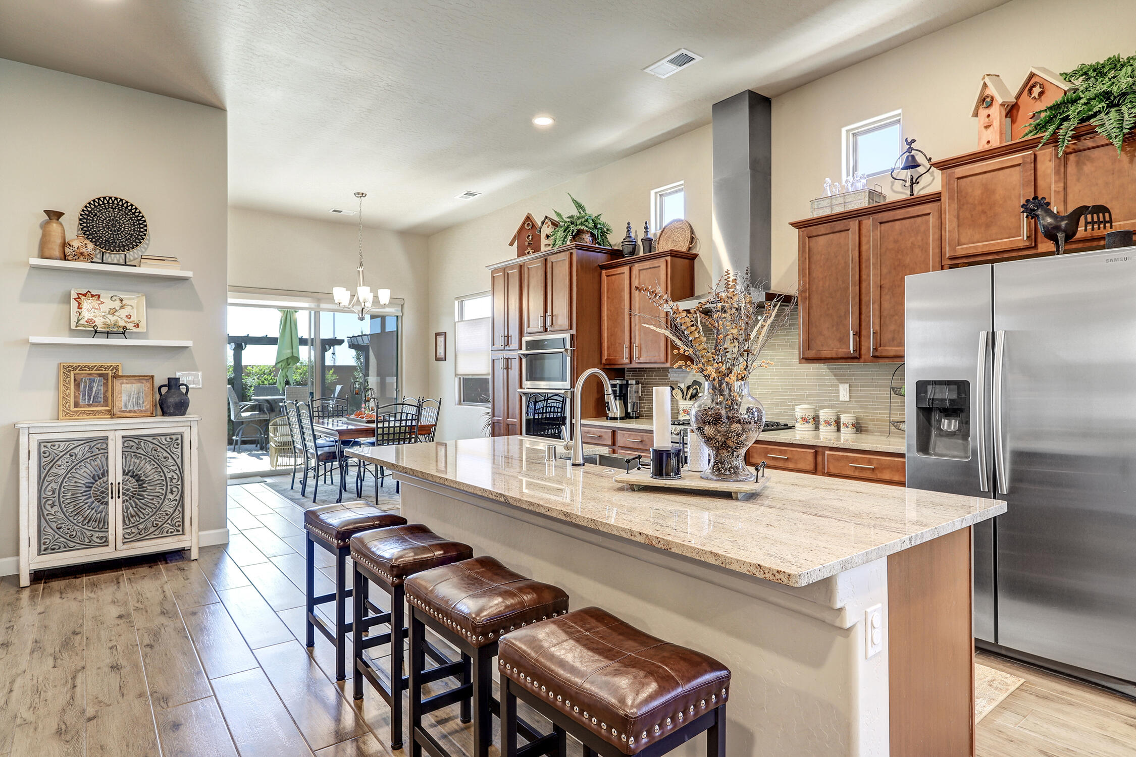 7212 VALLE JARDIN Lane NW