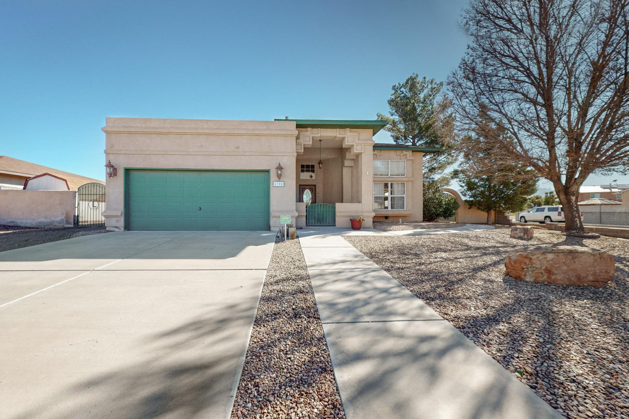6905 GLEN HILLS Drive NE