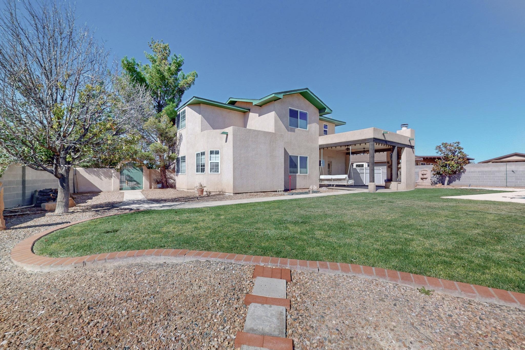 6905 GLEN HILLS Drive NE