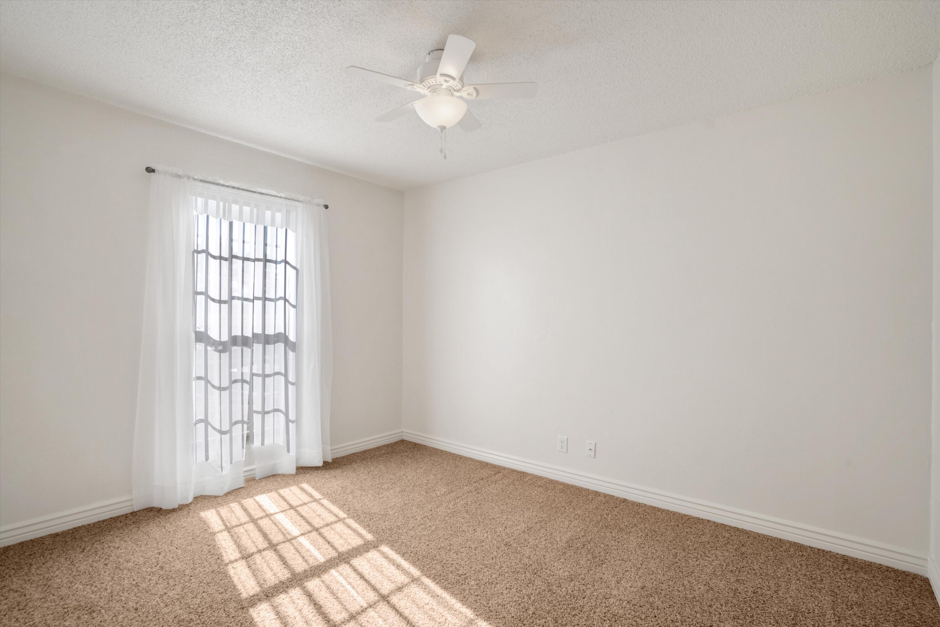 12109 GLEN CANYON Road NE