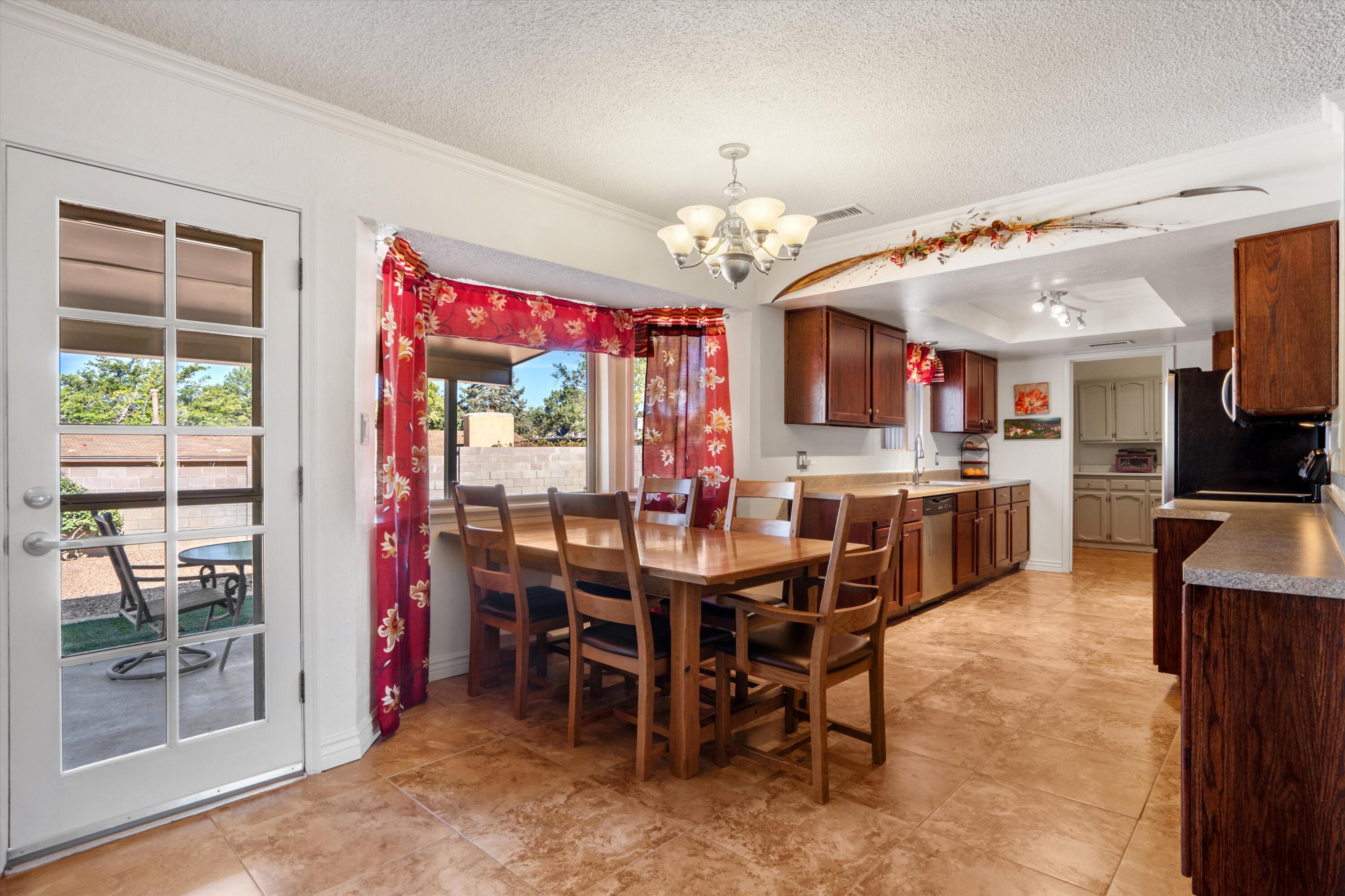 12109 GLEN CANYON Road NE