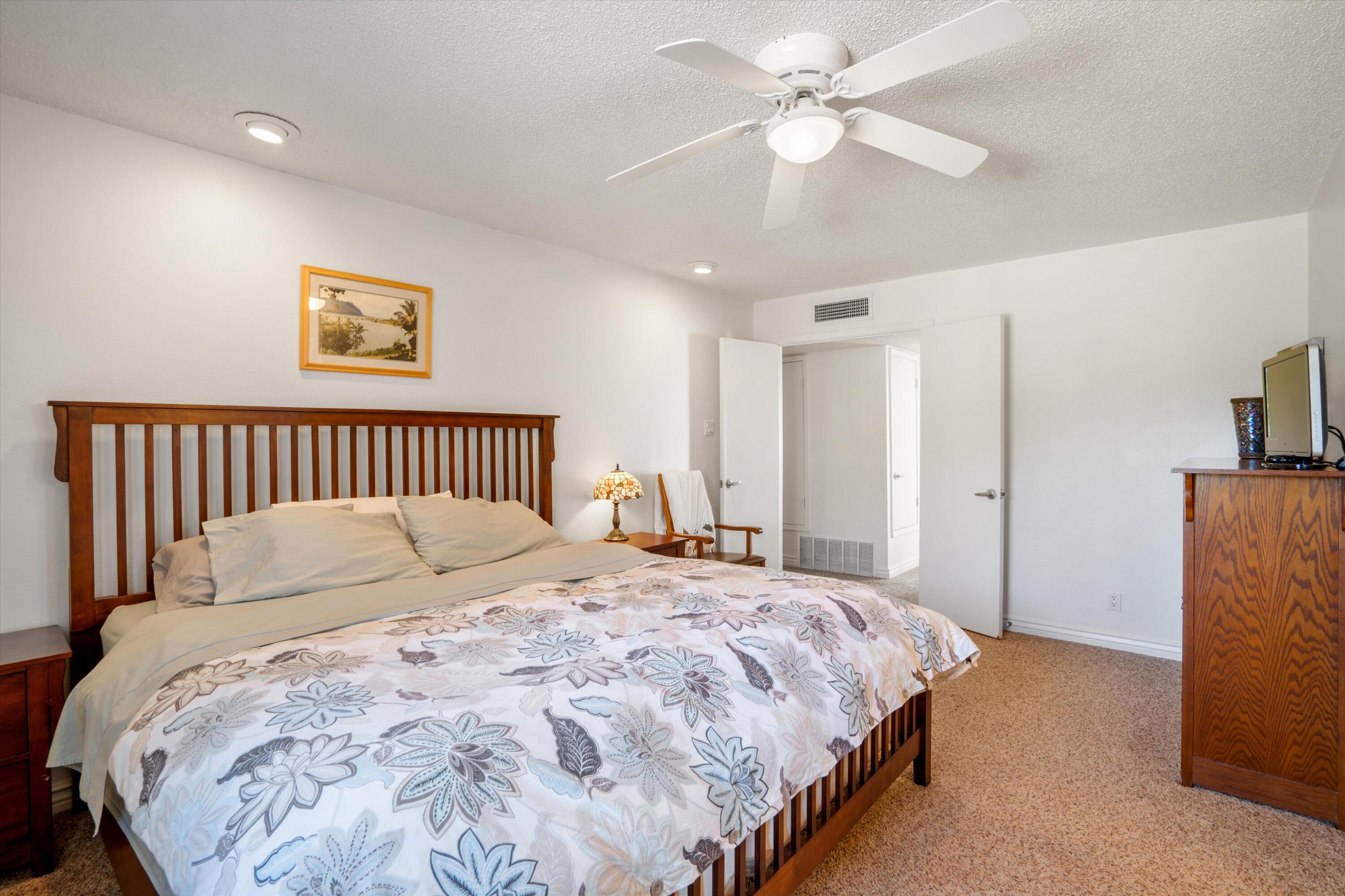 12109 GLEN CANYON Road NE