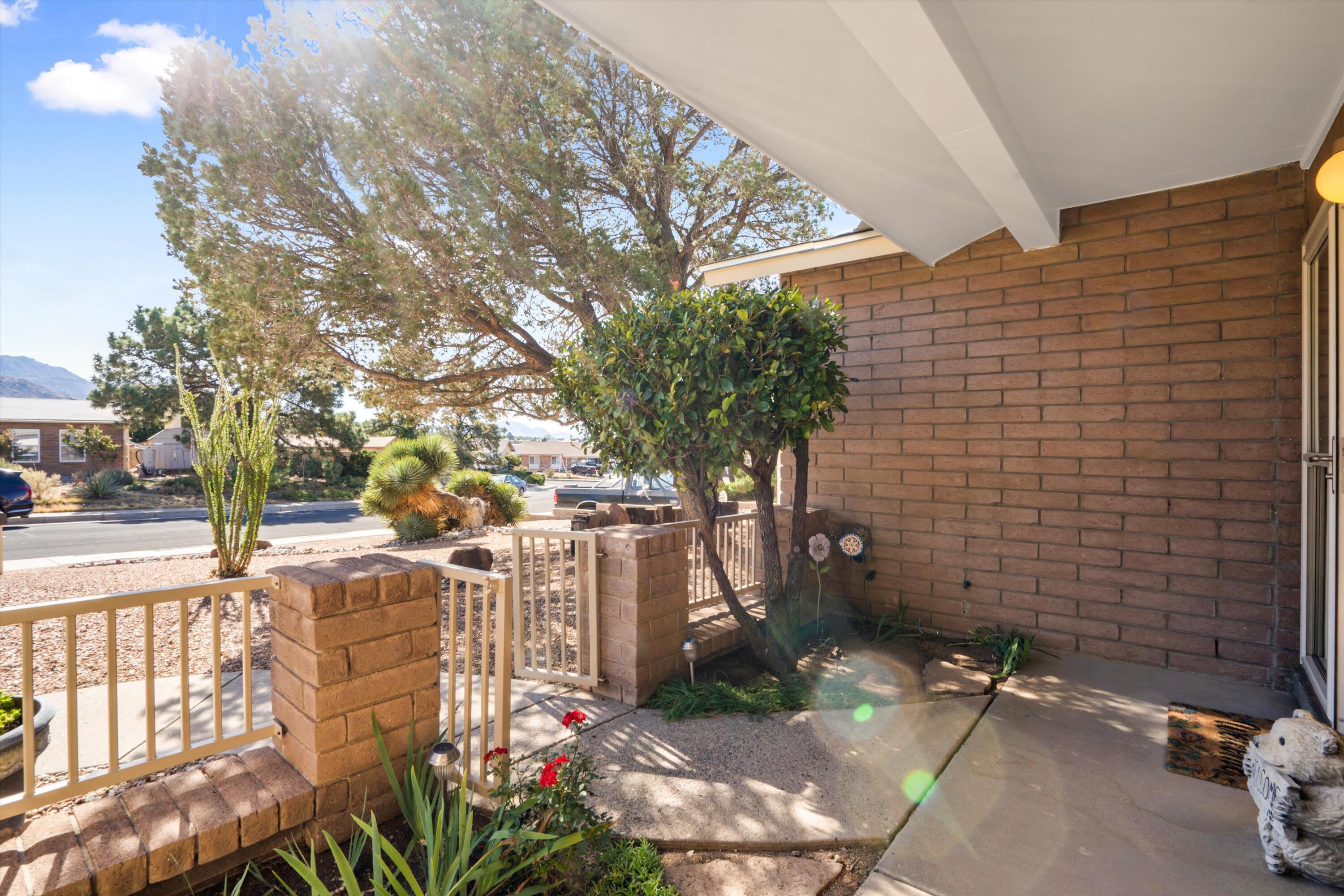 12109 GLEN CANYON Road NE
