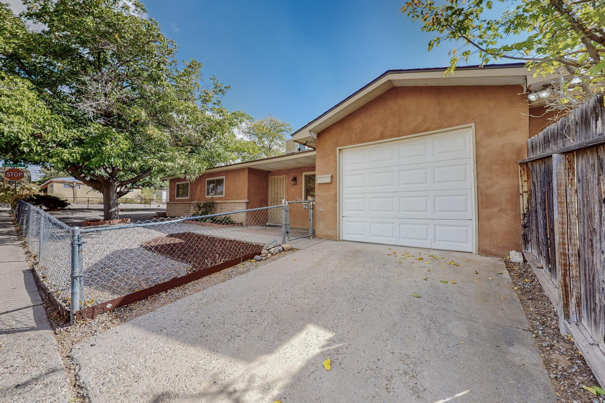 1601 Stanford Drive SE
