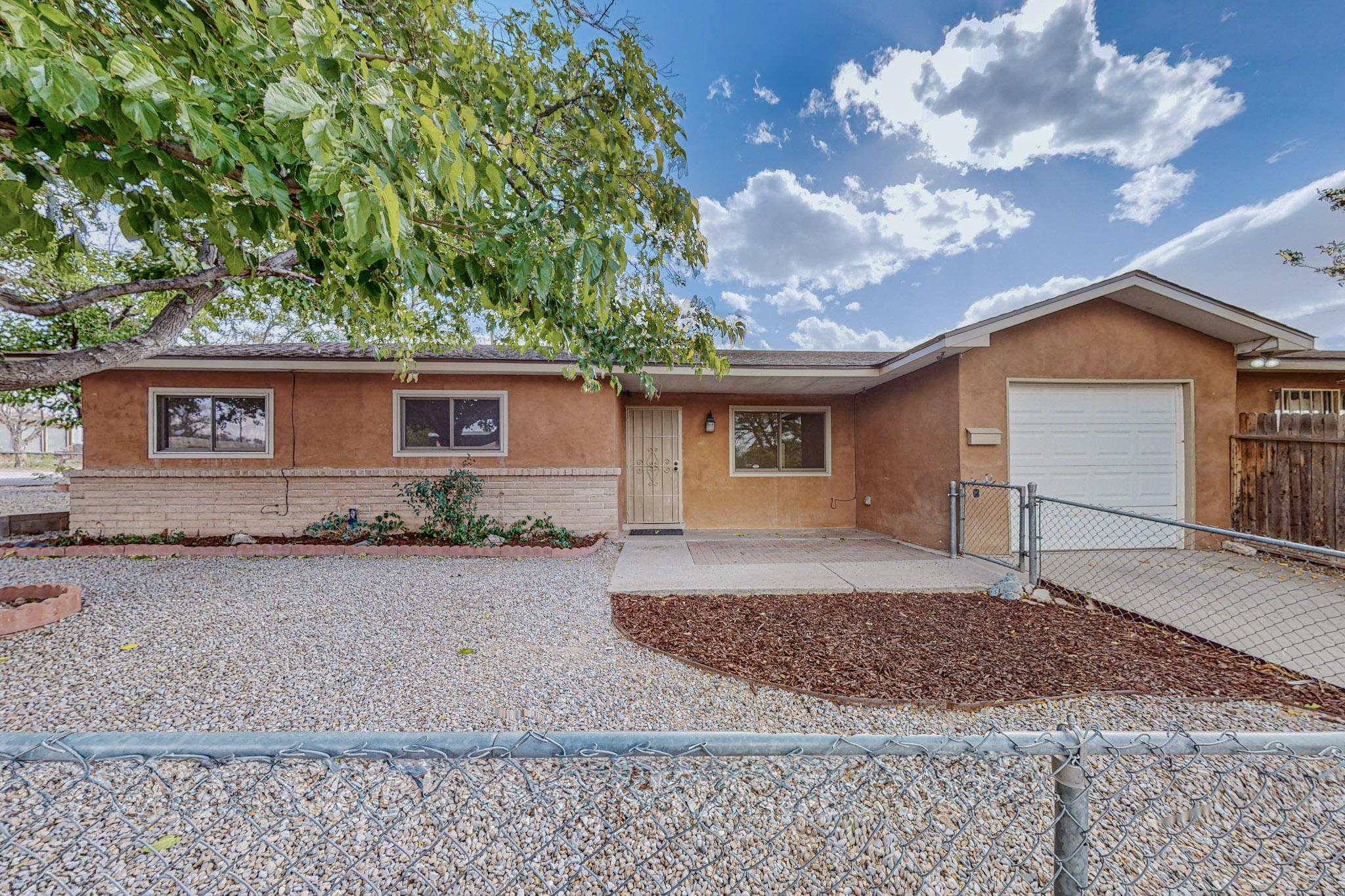 1601 Stanford Drive SE