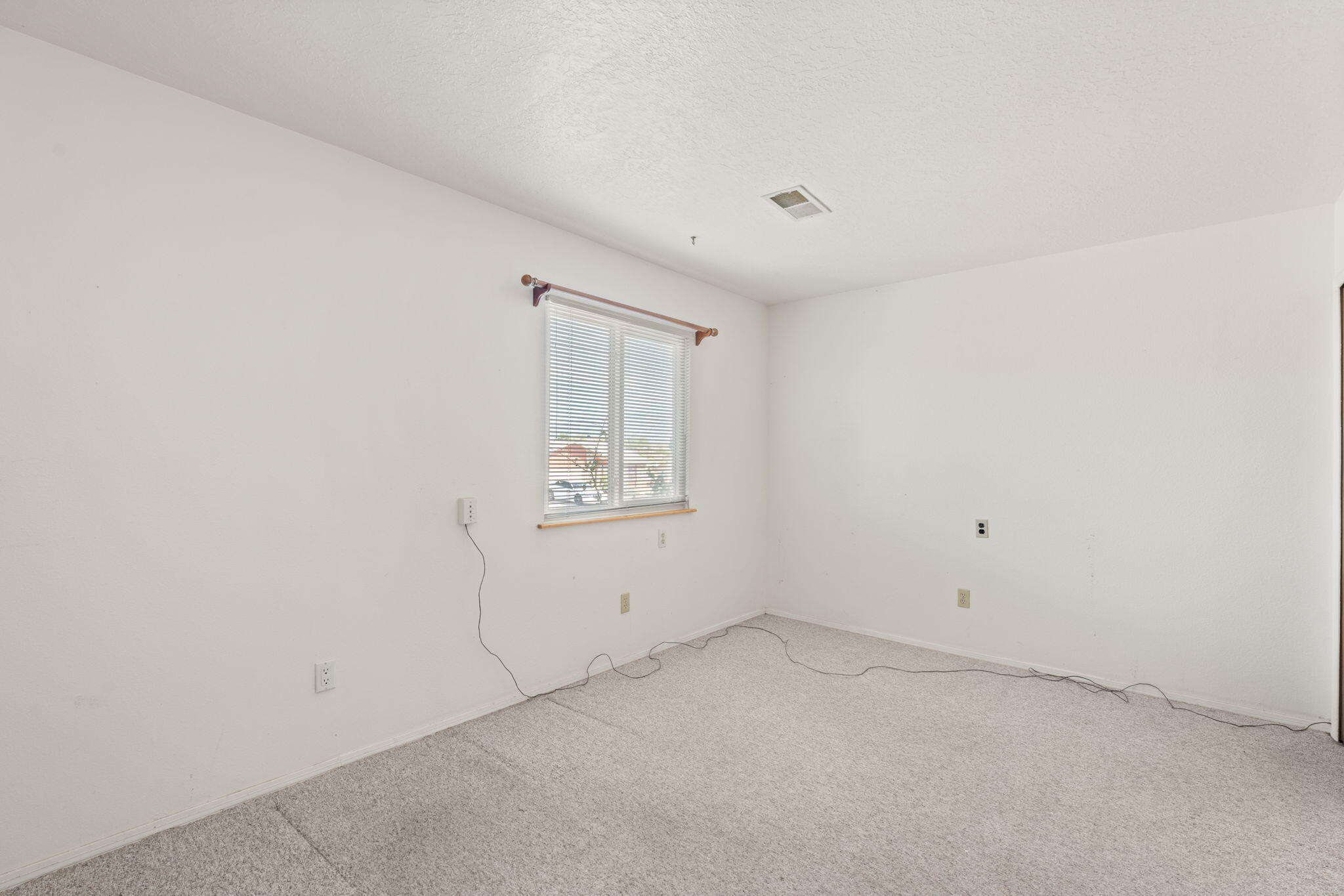 417 ASBURY Road NE